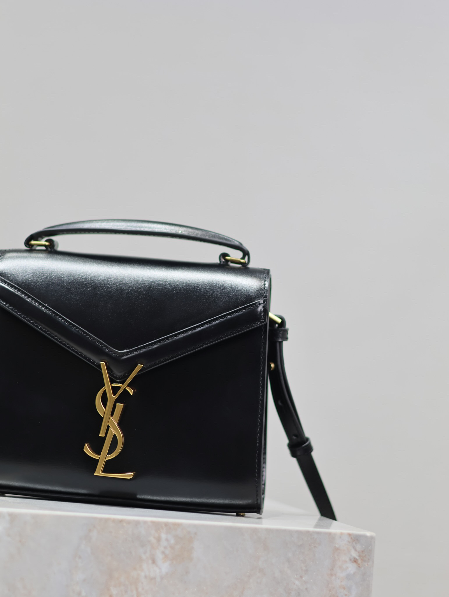 YSL cassandra mini top handle bag 20x16x7.5cm