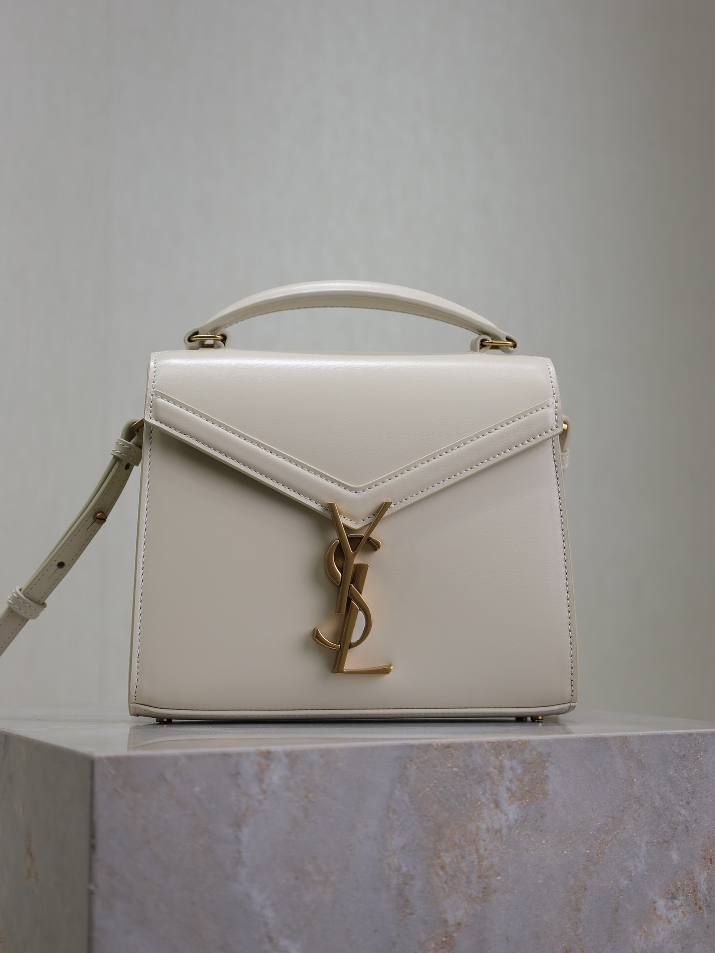YSL cassandra mini top handle bag 20x16x7.5cm
