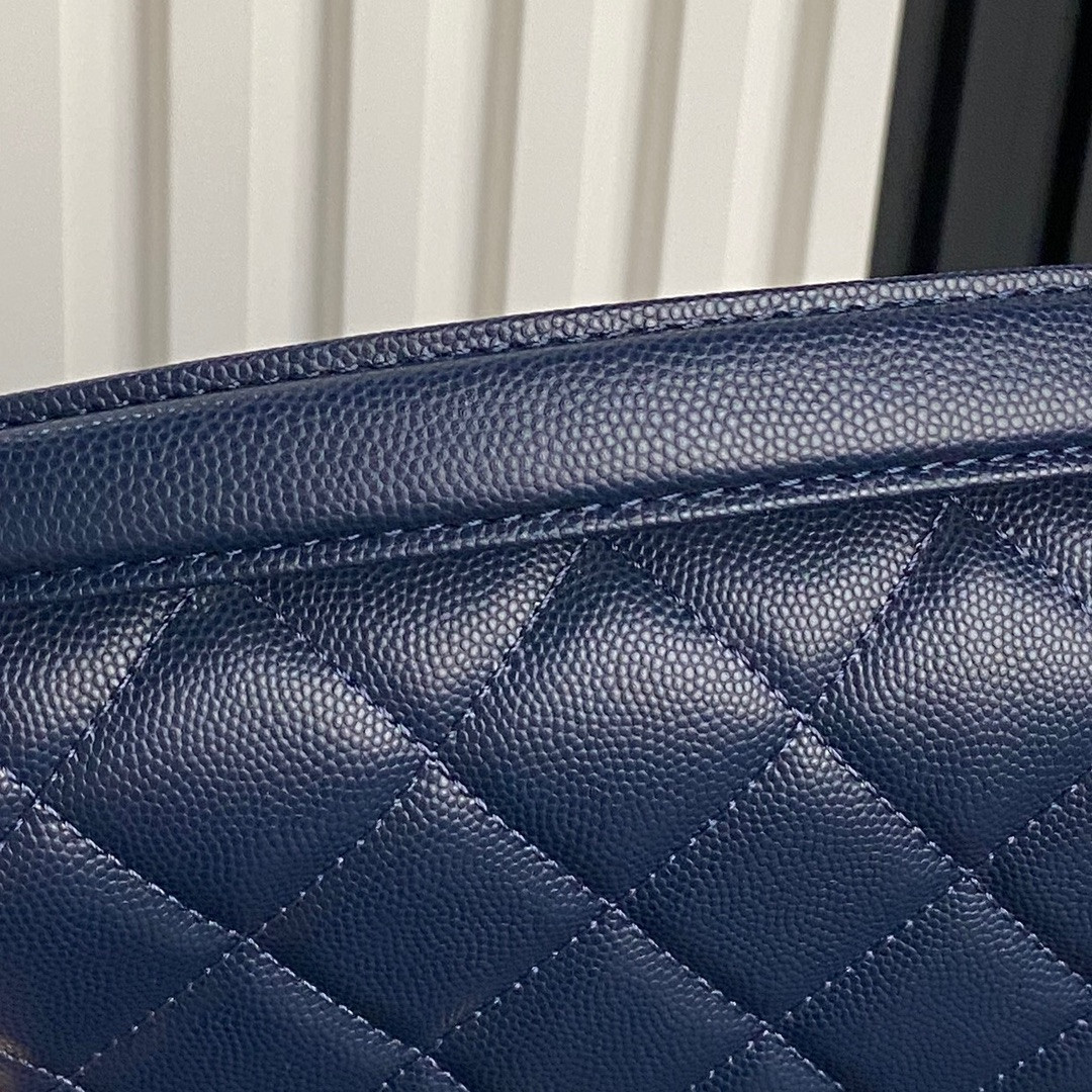 Chanel Classic Flap Bag 16×22×5cm AS5166