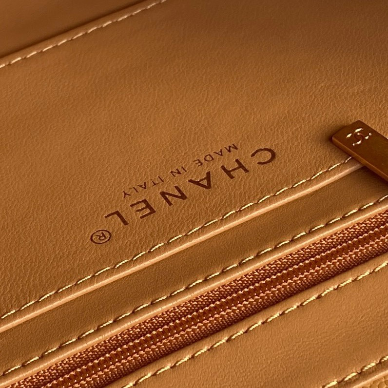 Chanel Classic Flap Bag 16×22×5cm AS5166