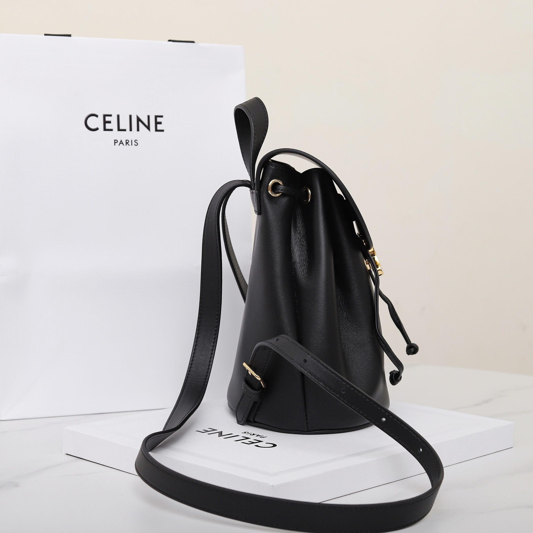 CELINE BONNIE BACKPACK IN SMOOTH CALFSKIN 118703 25x18x13cm