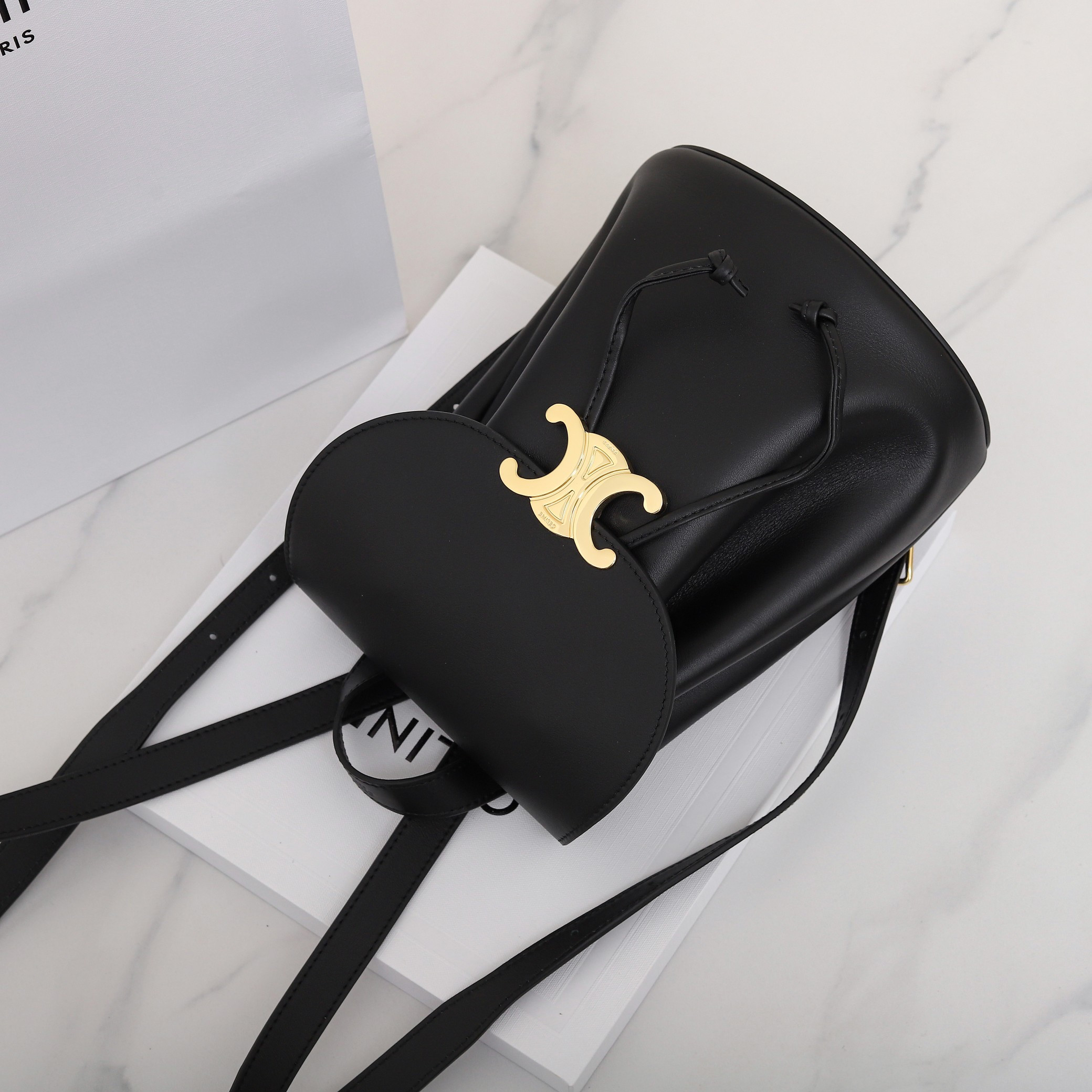 CELINE BONNIE BACKPACK IN SMOOTH CALFSKIN 118703 25x18x13cm