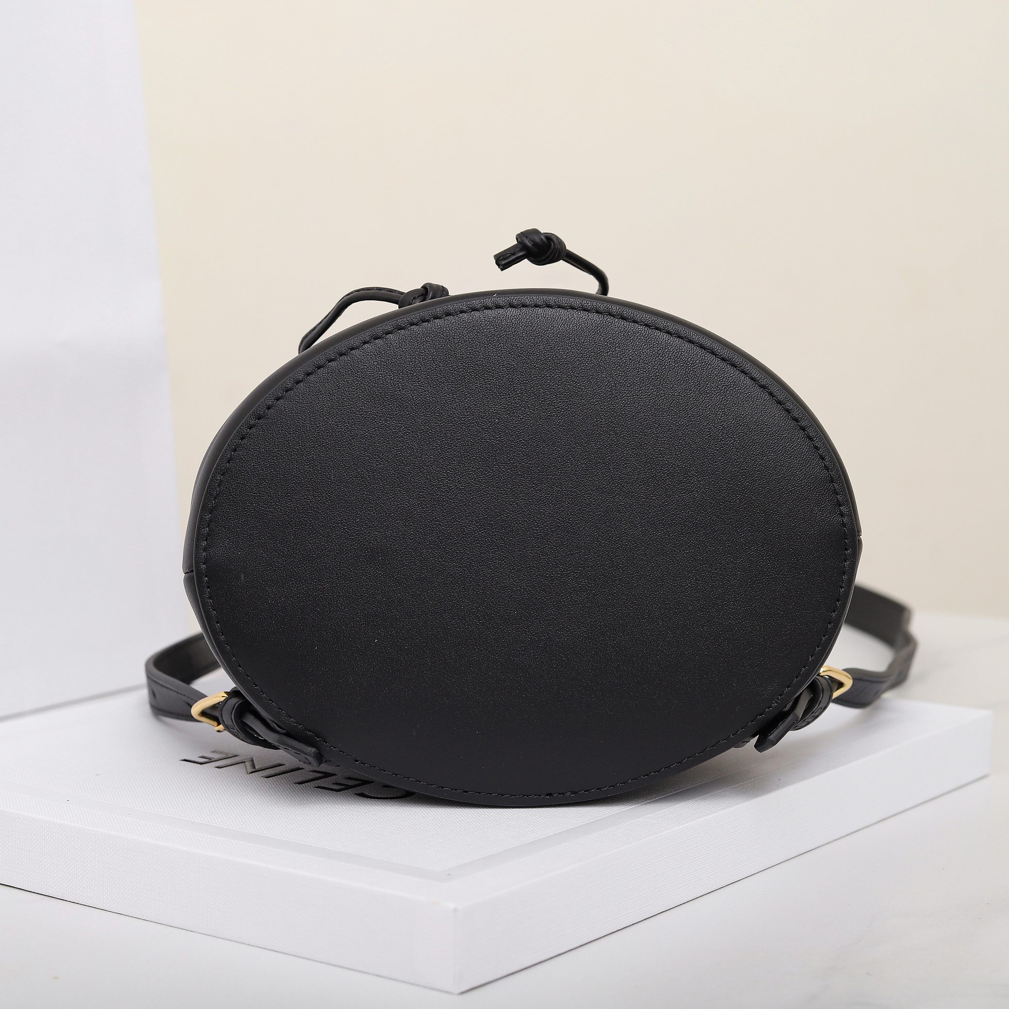 CELINE BONNIE BACKPACK IN SMOOTH CALFSKIN 118703 25x18x13cm