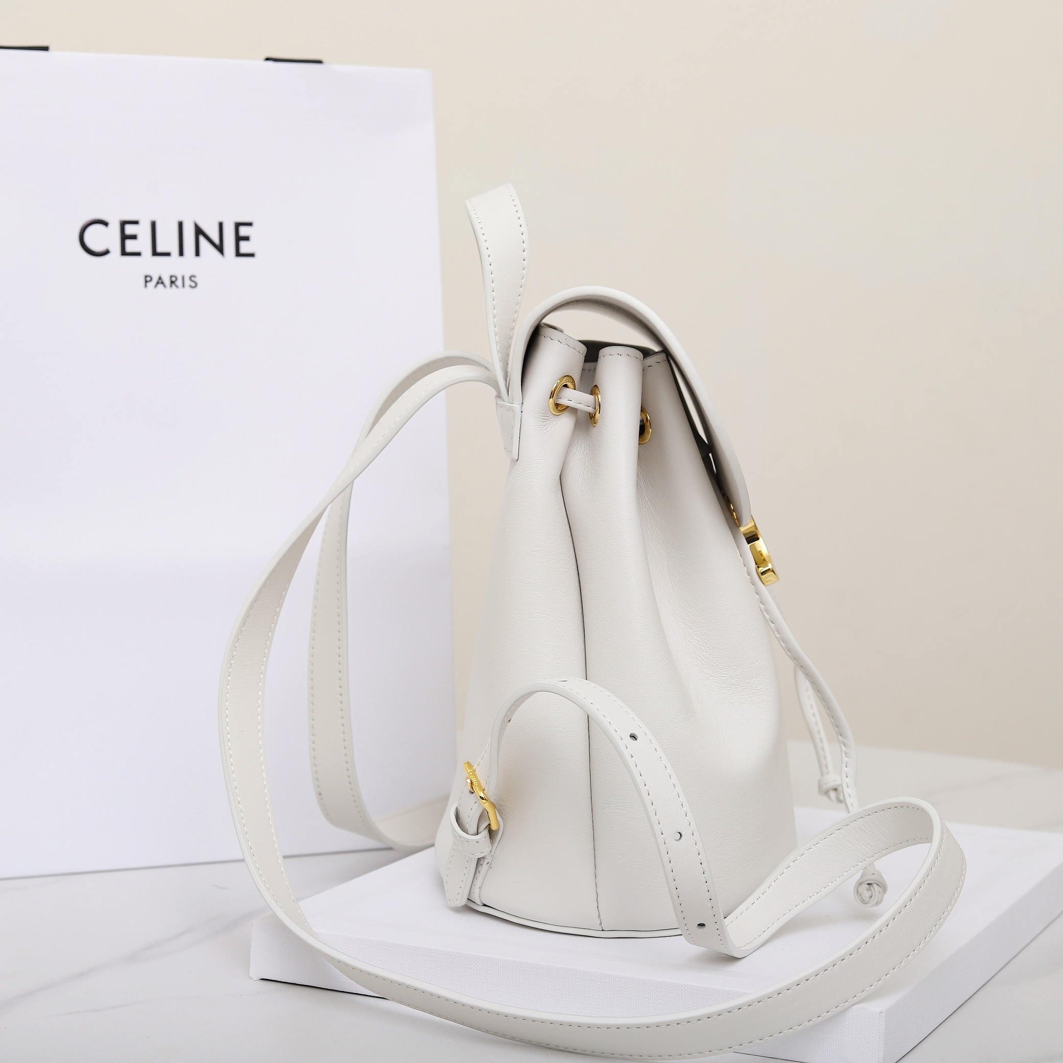 CELINE BONNIE BACKPACK IN SMOOTH CALFSKIN 118703 25x18x13cm