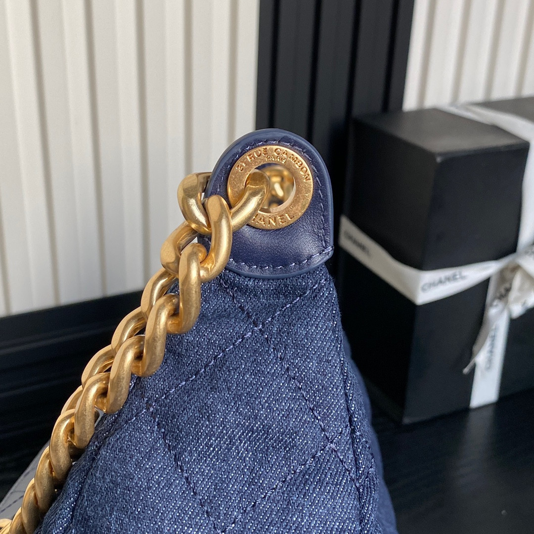 Chanel 25c Maxi Hobo Bag 27×35×18cm