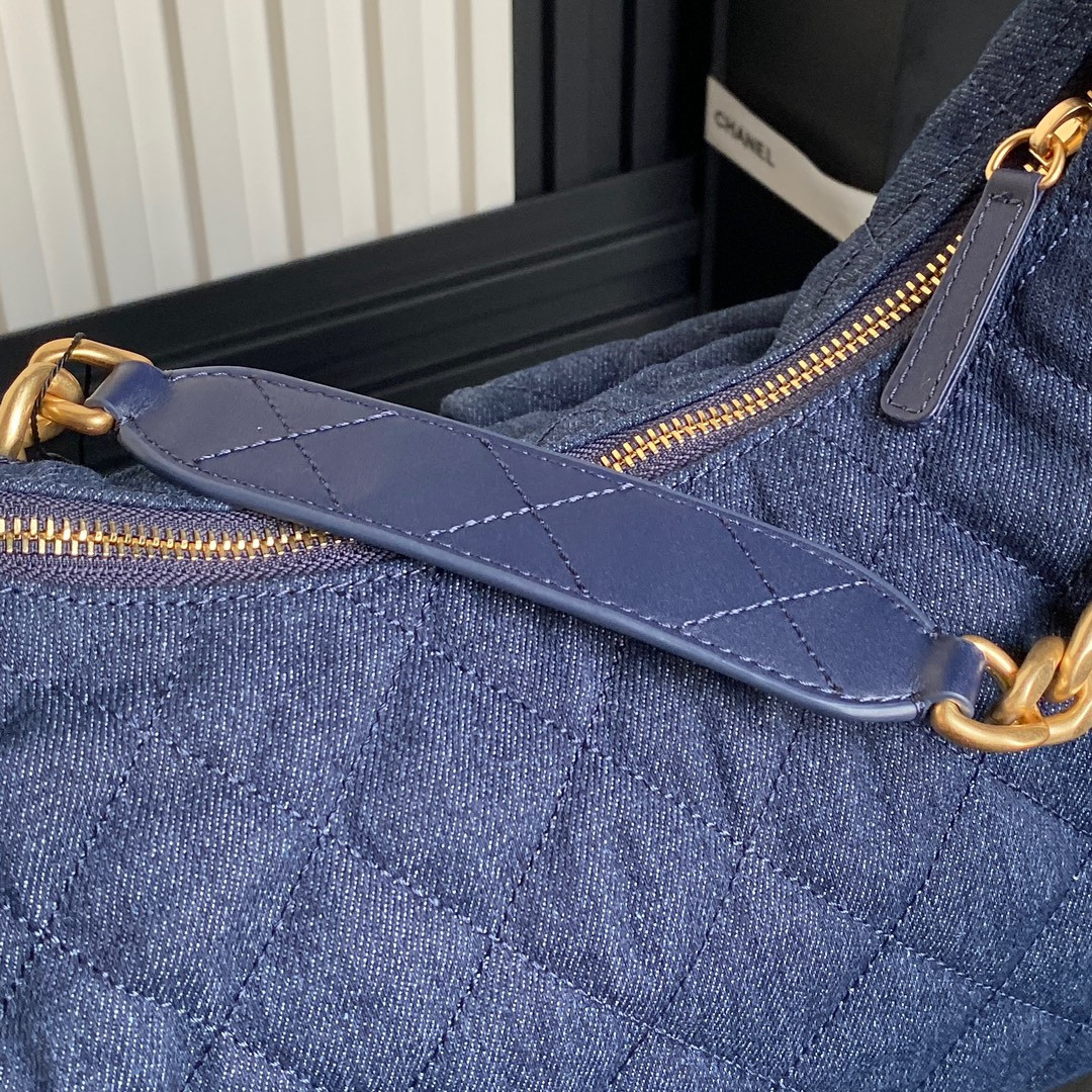 Chanel 25c Maxi Hobo Bag 27×35×18cm