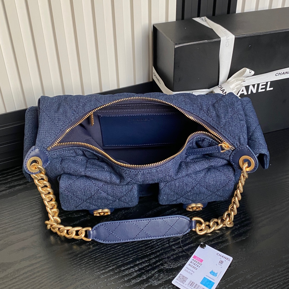 Chanel 25c Maxi Hobo Bag 27×35×18cm