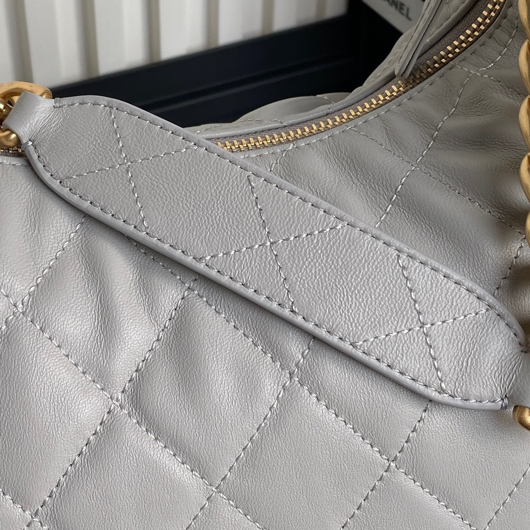 Chanel 25c Maxi Hobo Bag 27×35×18cm
