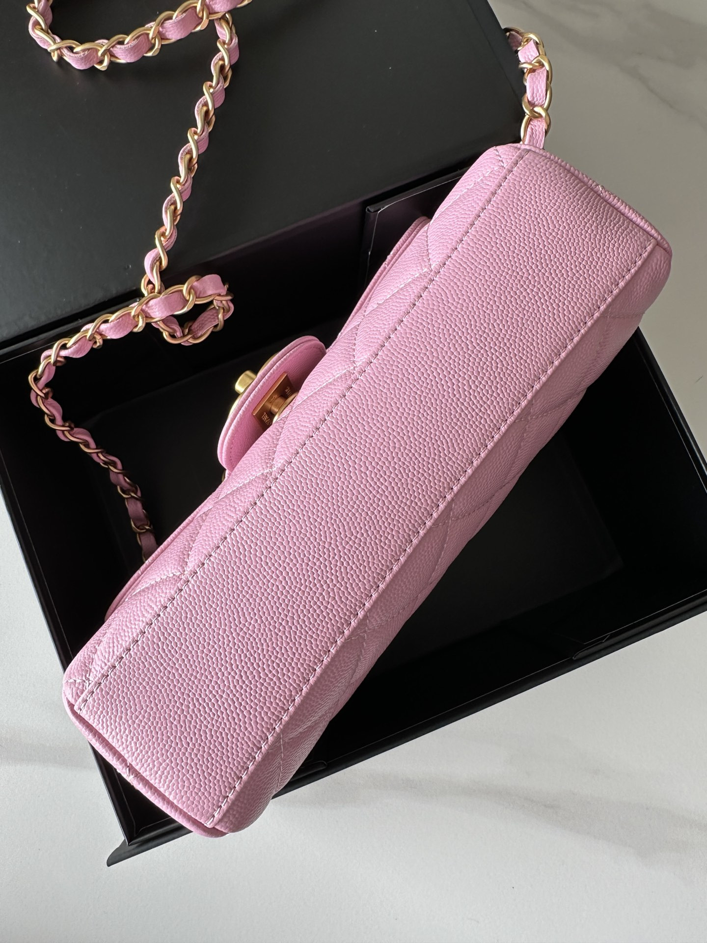 CHANEL small Flap 22 X14.5 X7cm