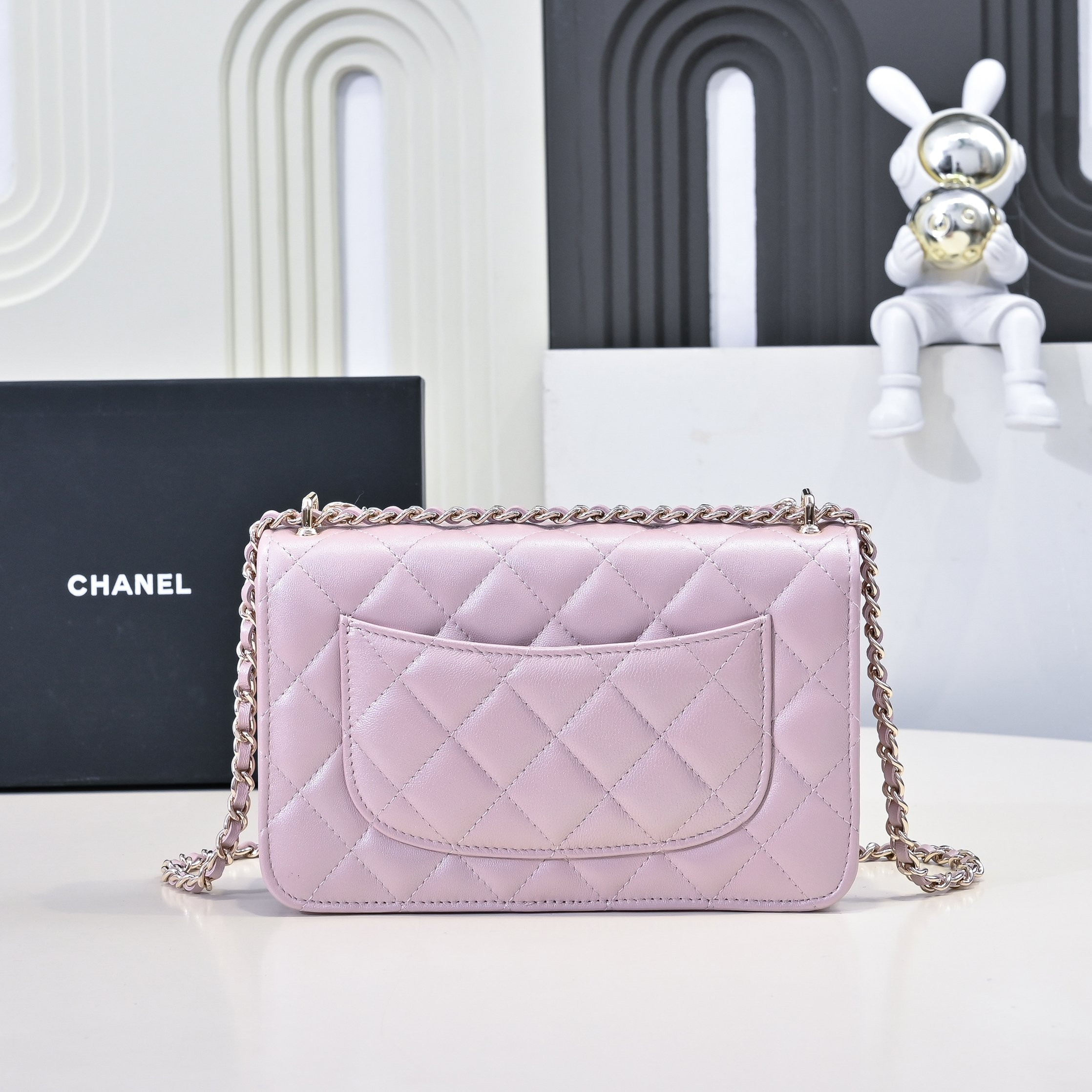 CHANEL SPRING-SUMMER 2025 PRE COLLECTION WALLET ON AP4537 19.5 × 13 × 3.5cm