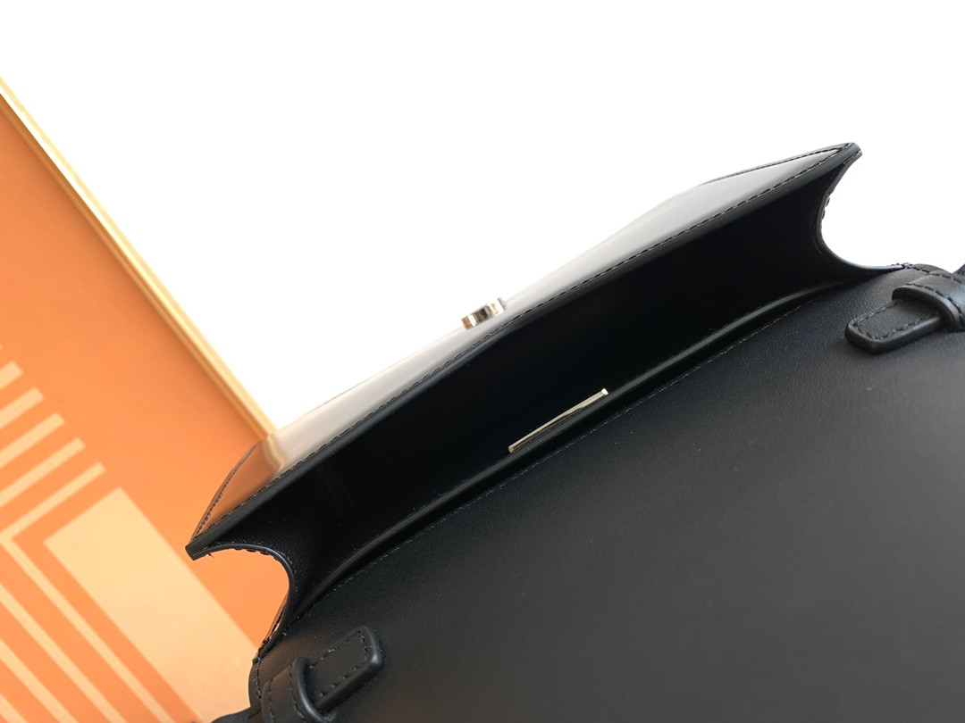 Prada Brushed Leather Shoulder Bag 17x 9.5x3.5cm