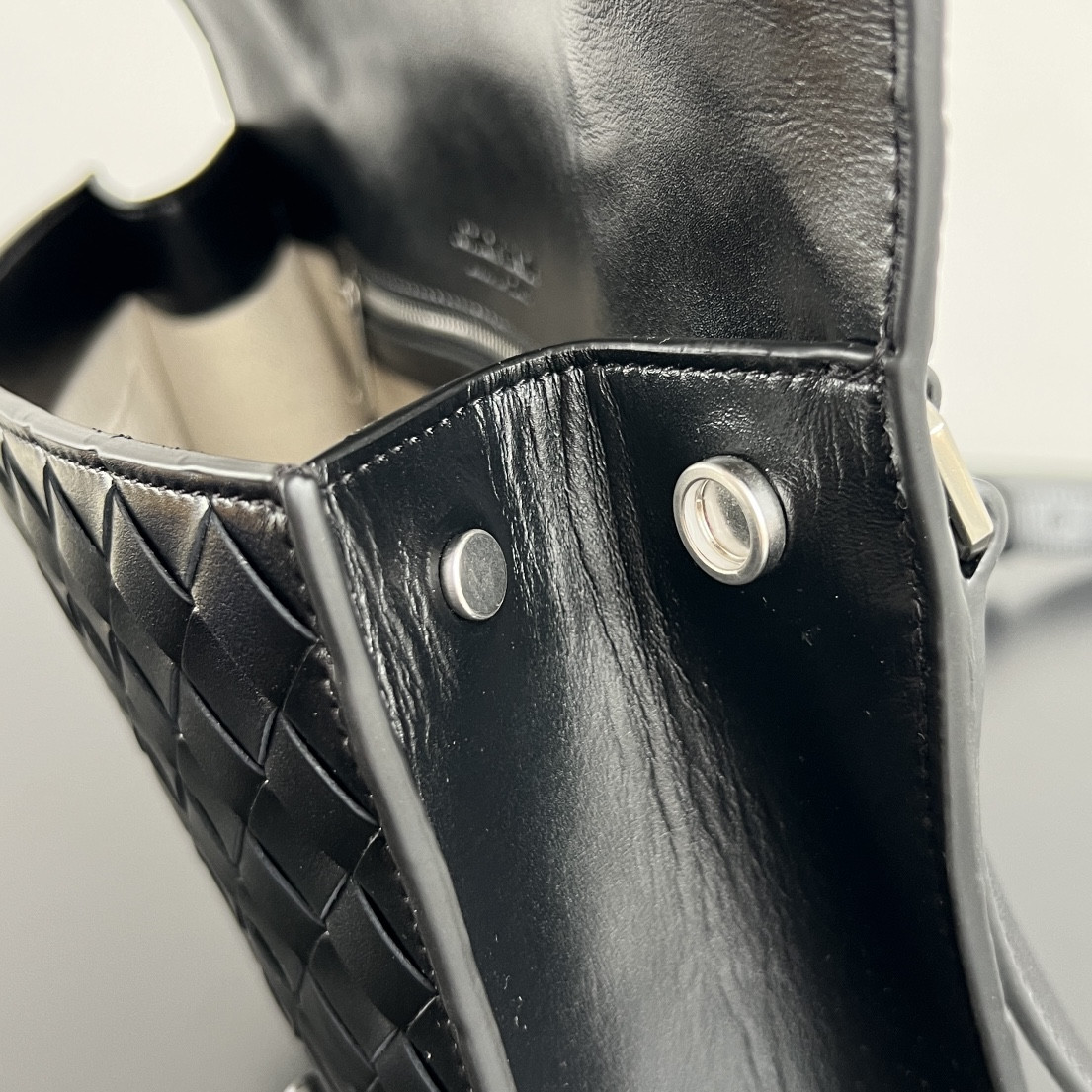 Bottega Veneta Piccolo 30x21x6.6cm