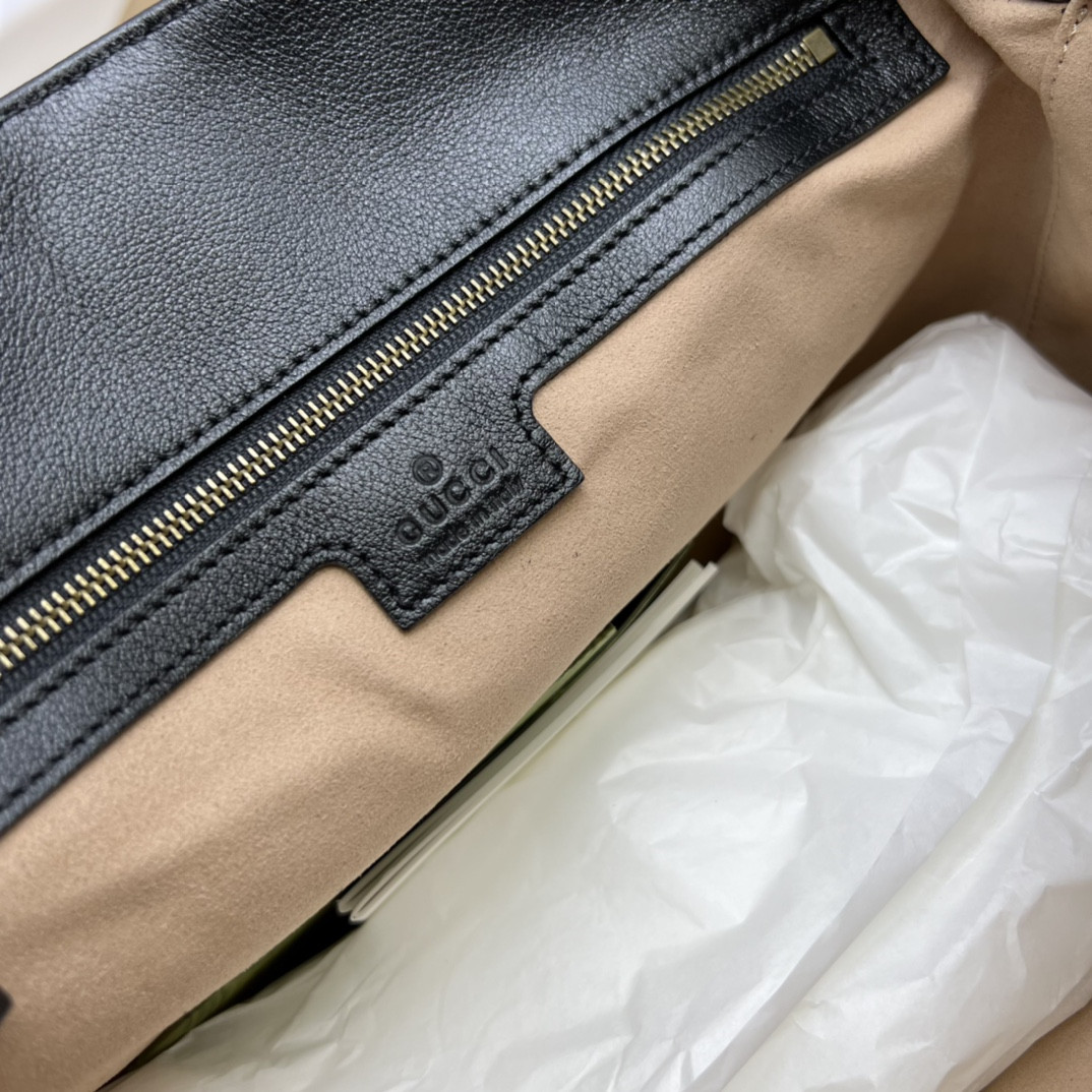 Gucci Diana Medium shoulder bag 30x23x6.5cm