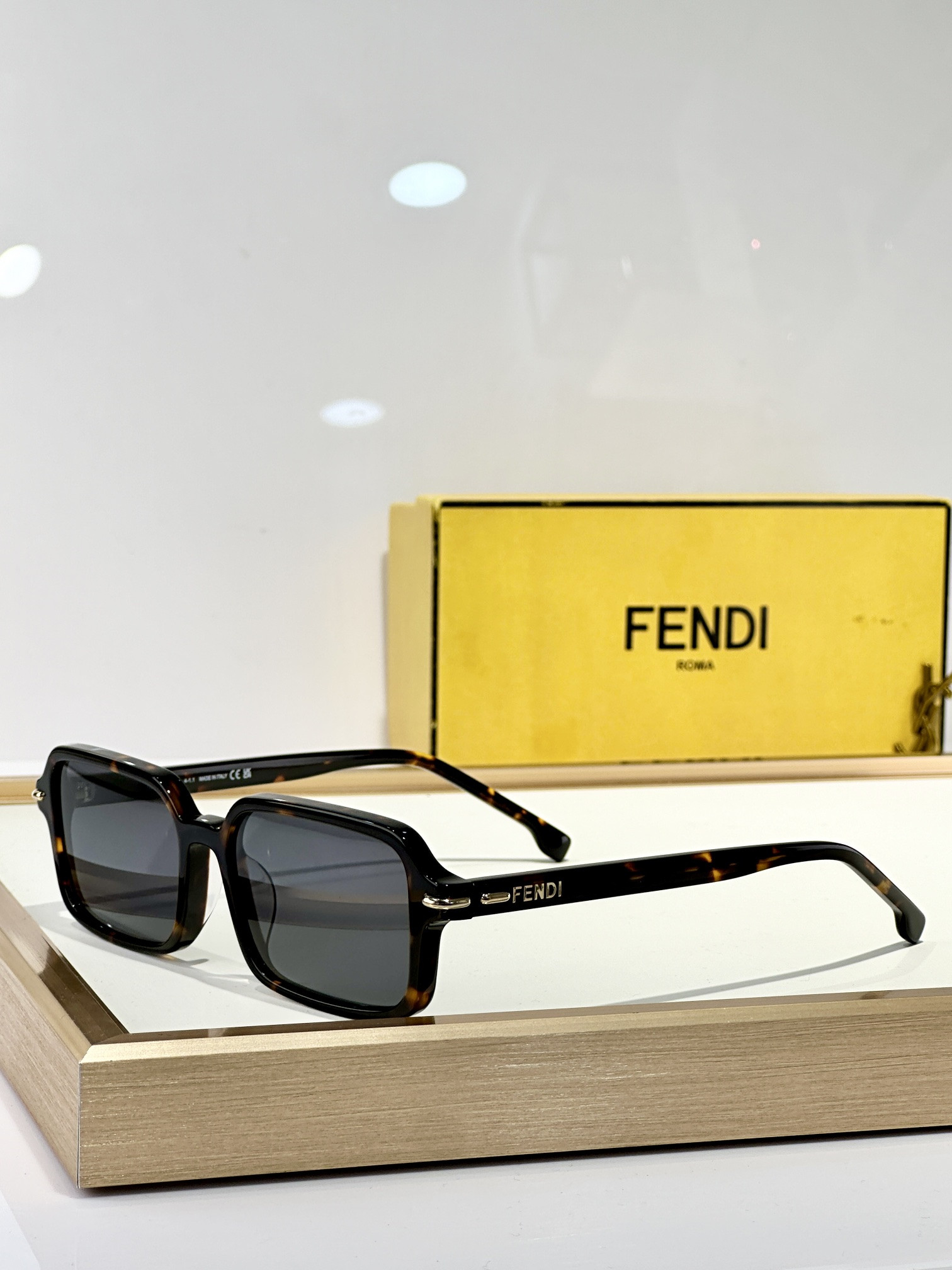 Fendi Glasses FE40174I 51-17-140
