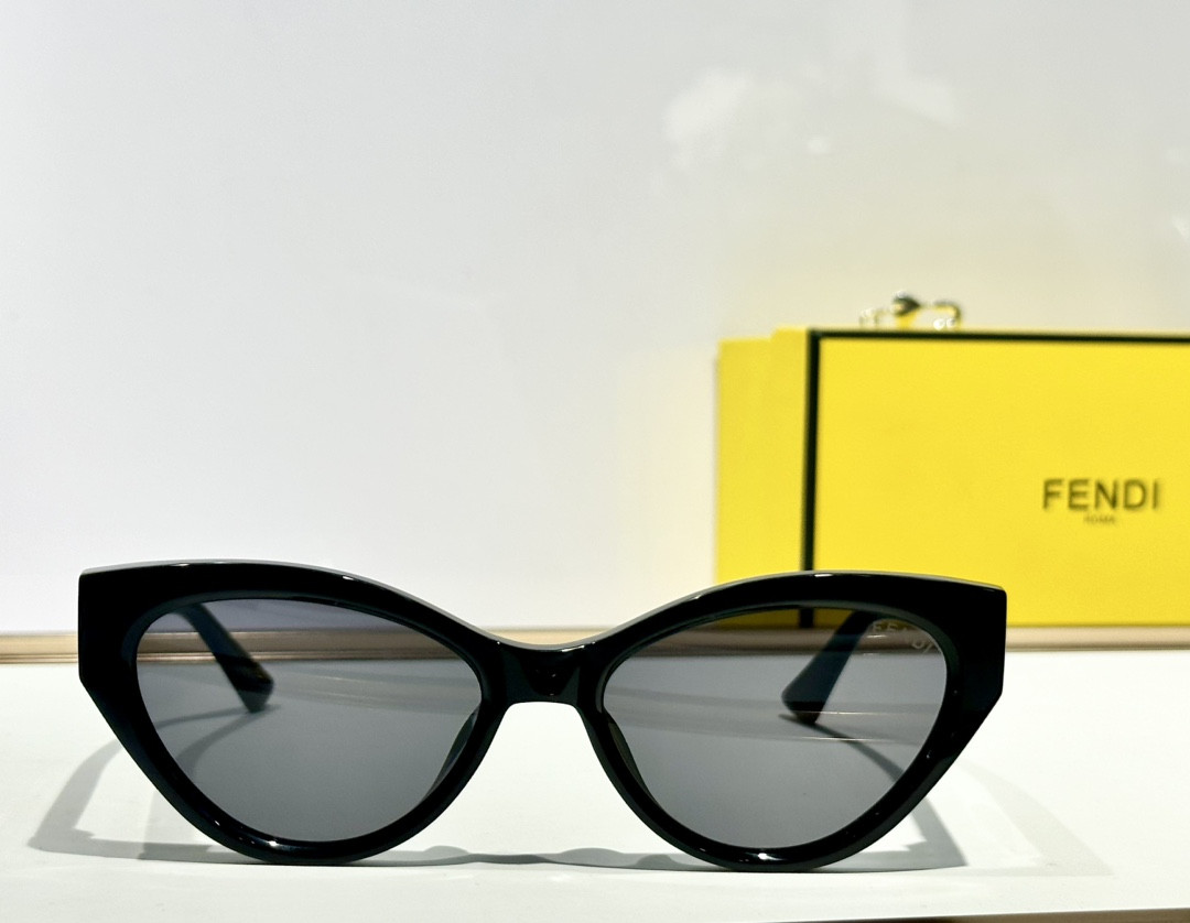 Fendi Glasses FE40164U 54-18-148