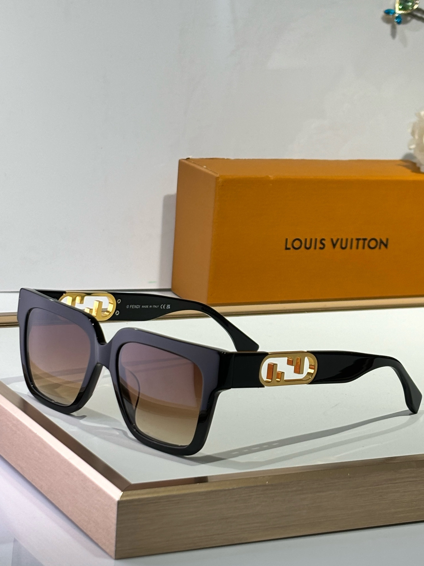 Fendi Glasses FE40180 51-19-145