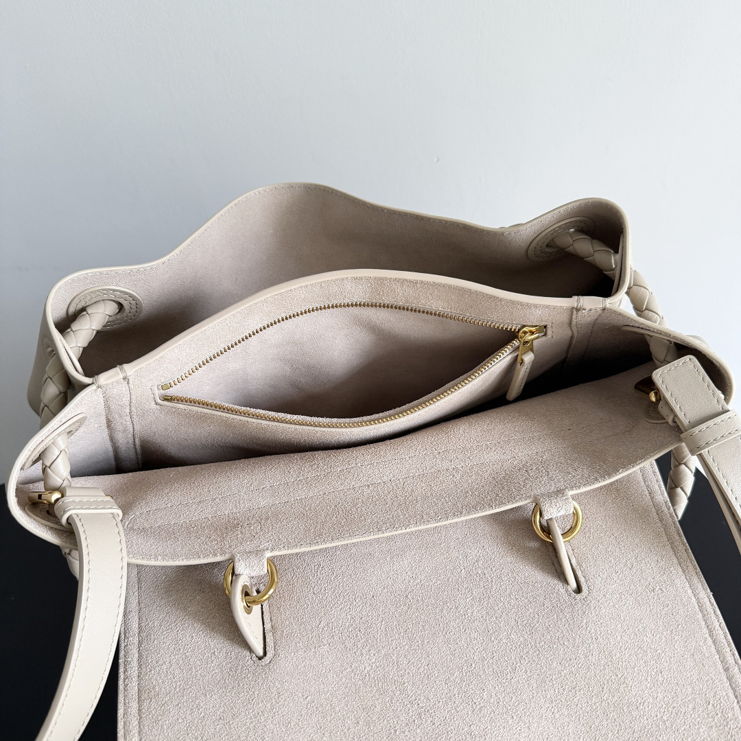 Bottega Veneta Medium Ciao Ciao 34x26x15cm