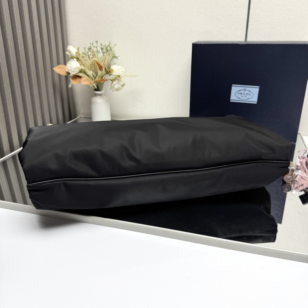 Prada Mariner Large Re-Nylon Shoulder Bag 48x39x14cm