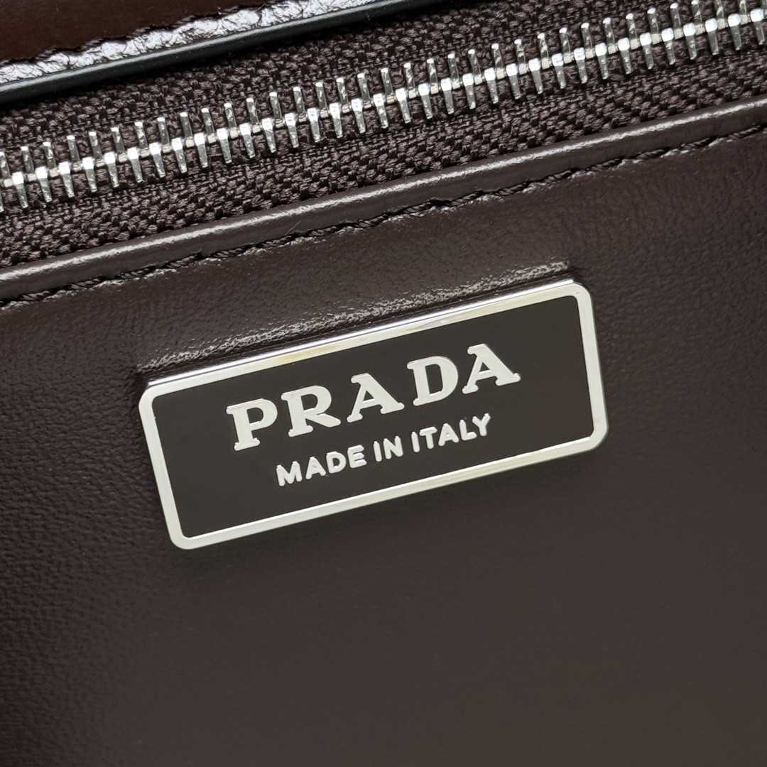 Prada Medium Leather Handbag 32x16.5x10cm