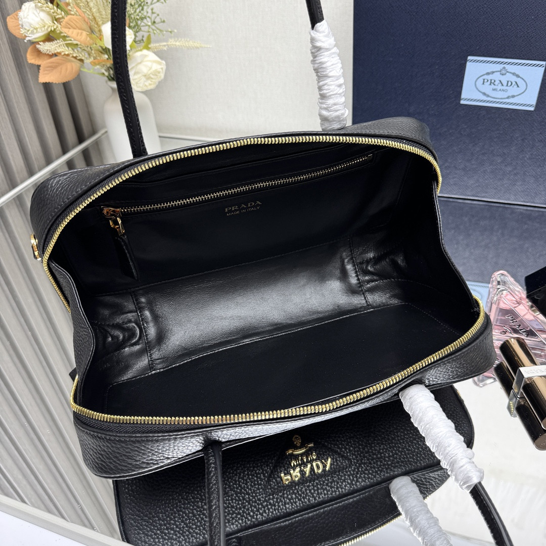 Prada Medium top handle bag in Vitello Dino soft leather 13x28x8cm