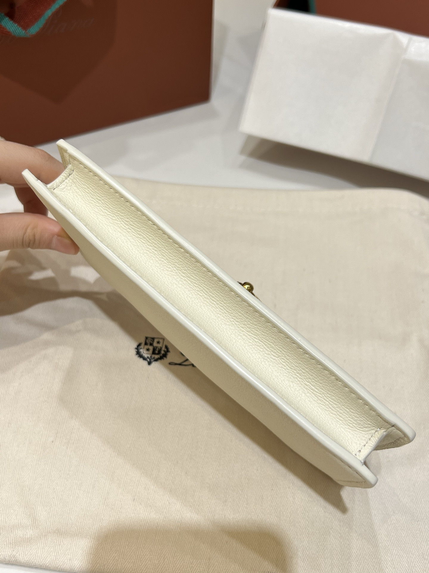 Loro Piana Extra Pochette 18 x 10 x 2.5 cm