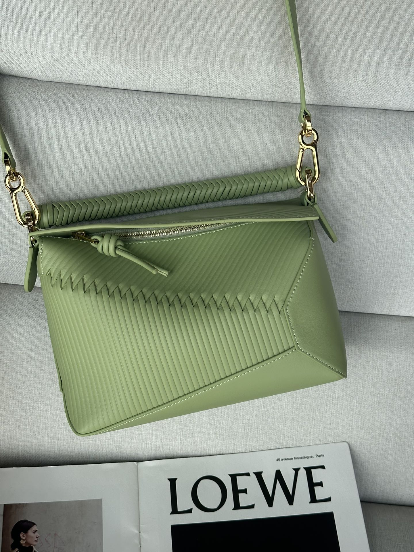 LOEWE Small Puzzle bag in calfskin 24x10.5x16.5cm