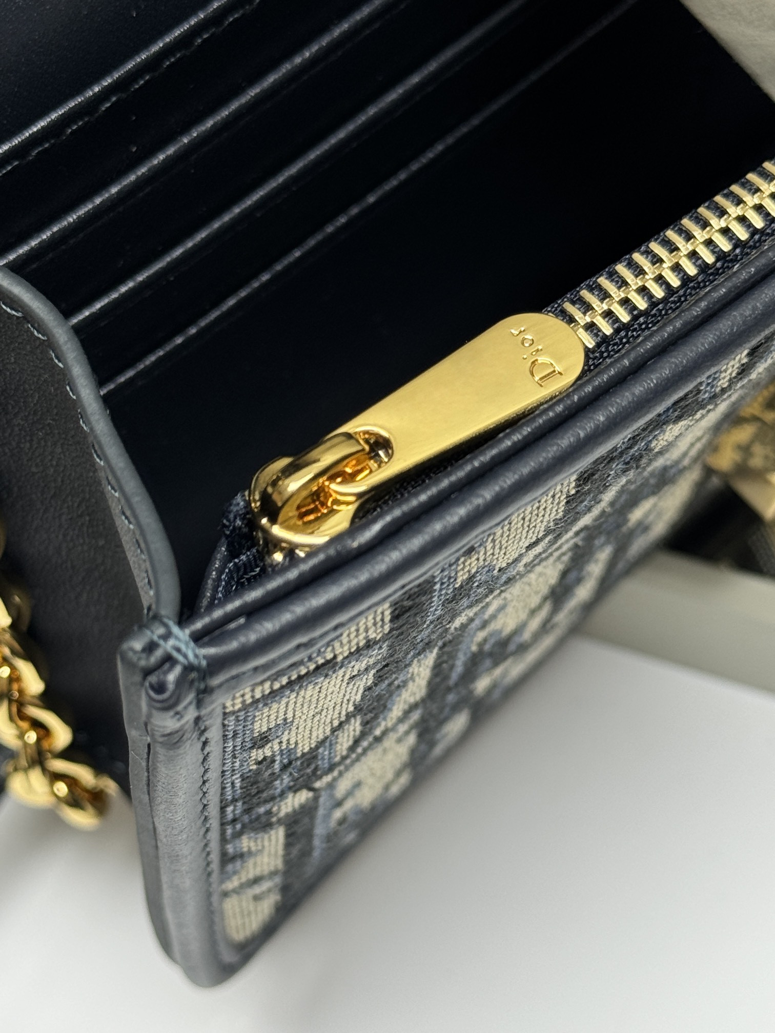 Dior Miss Montaigne mini bag 20 x 10 x 4 cm