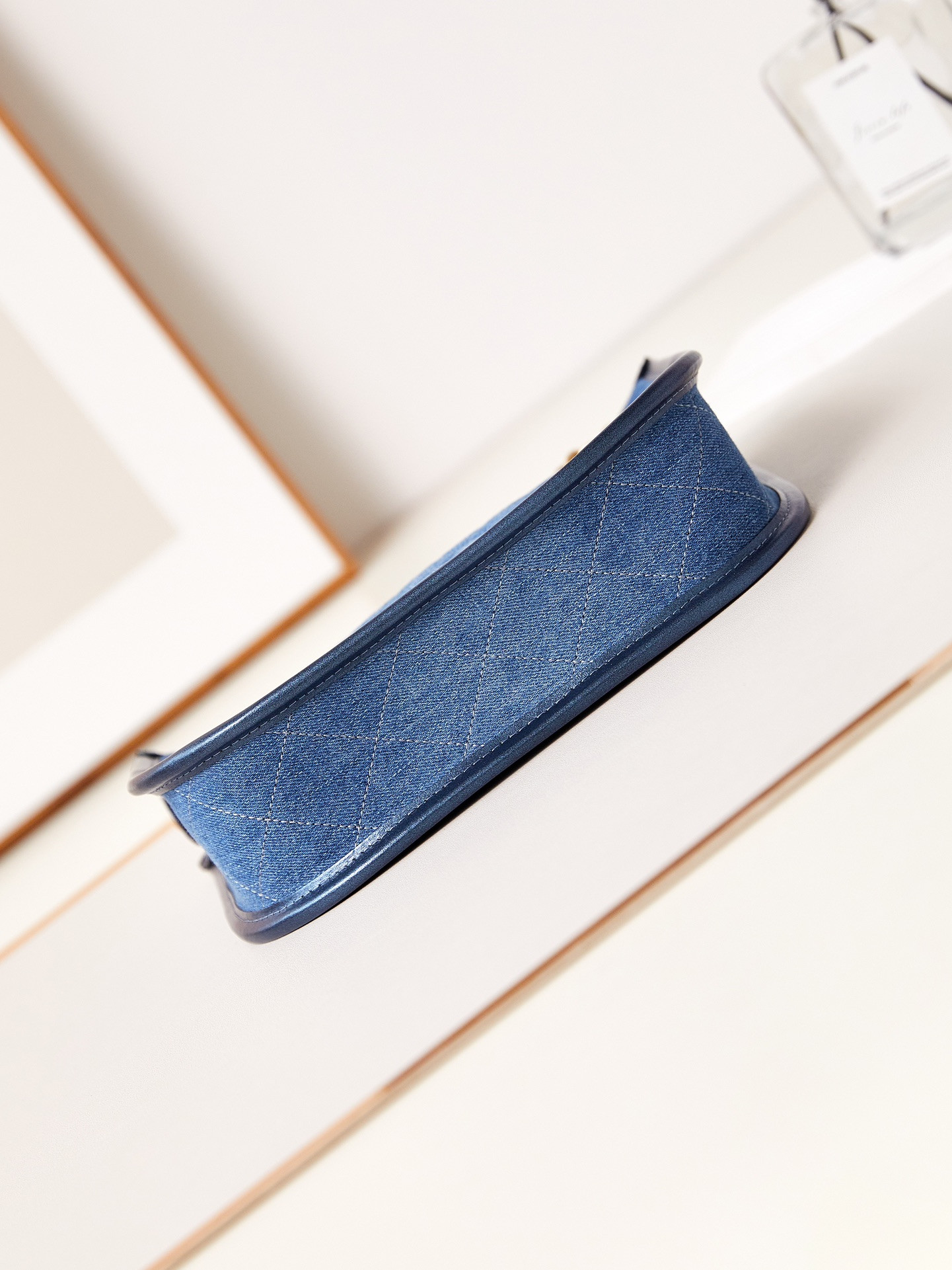 Chanel 24s Denim Retro HOBO Bag 20x24x6cm