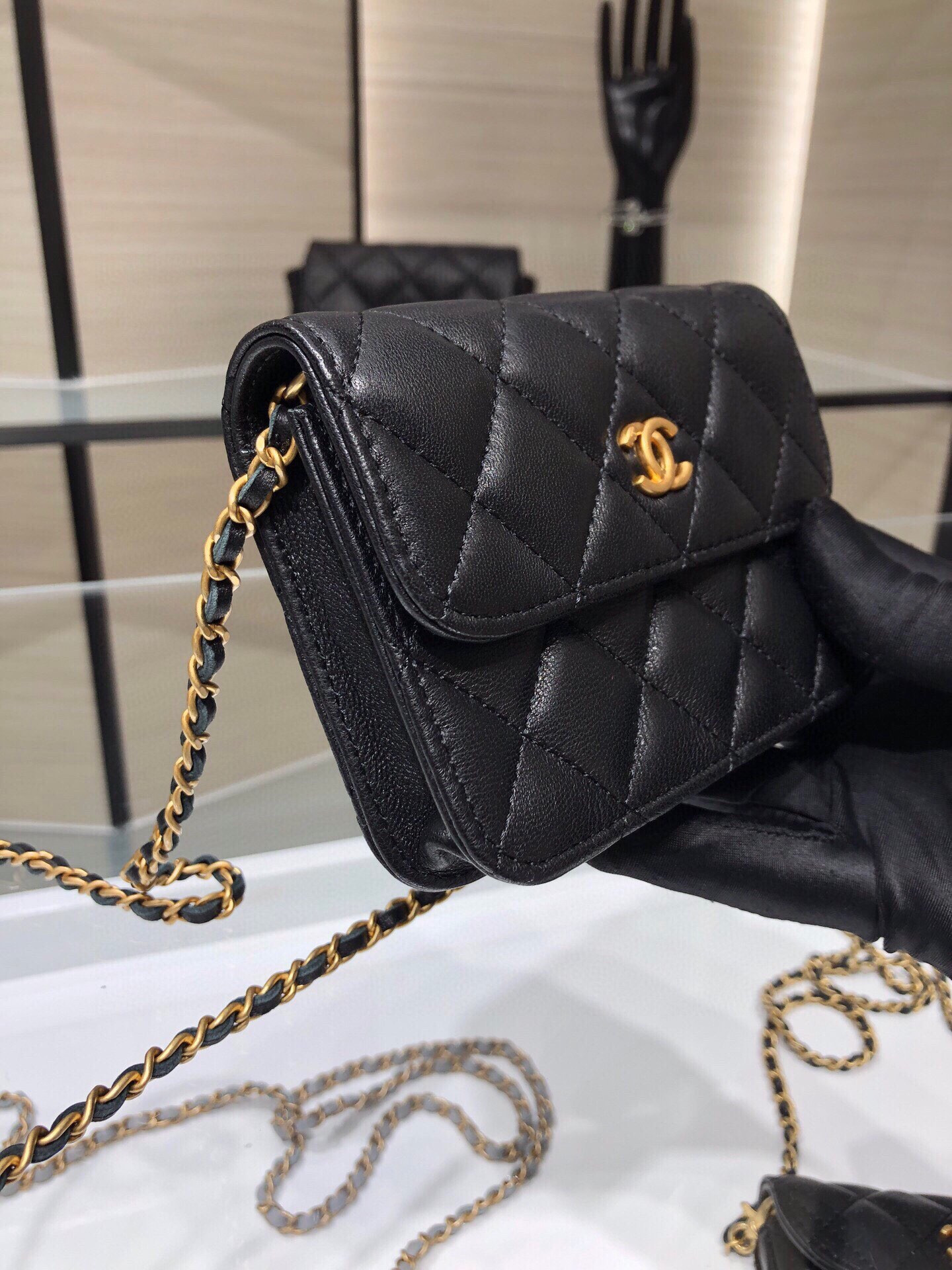 Chanel 20S FLAP HANDBAG AP1465 12x9cm