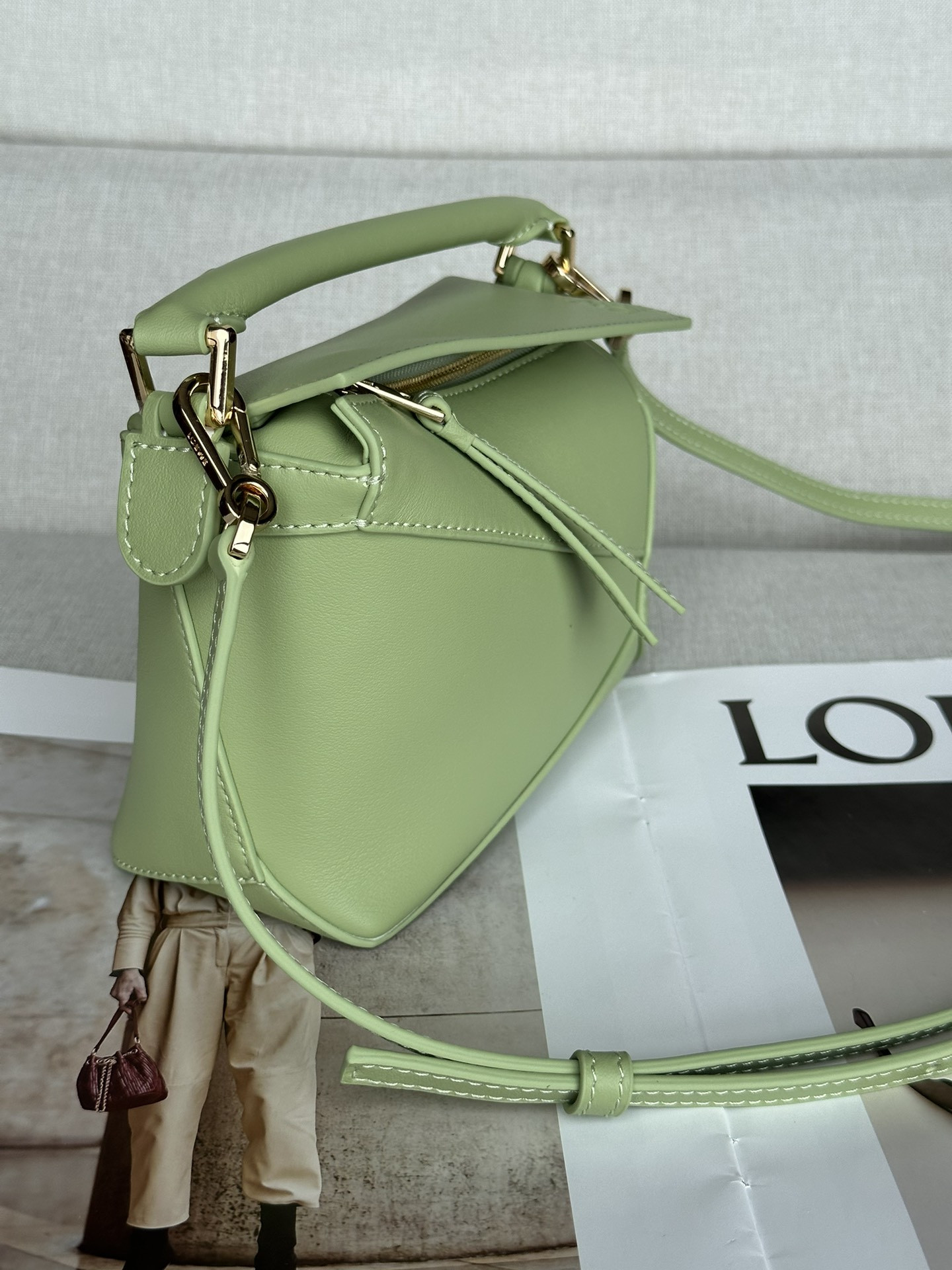 Loewe Mini Classic Puzzle Bag in Calfskin 18x12.5x8cm