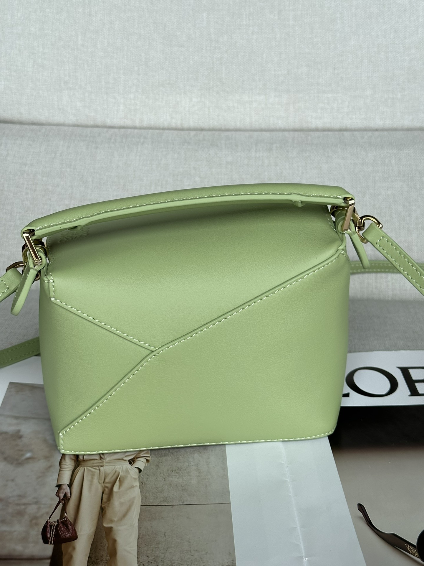 Loewe Mini Classic Puzzle Bag in Calfskin 18x12.5x8cm