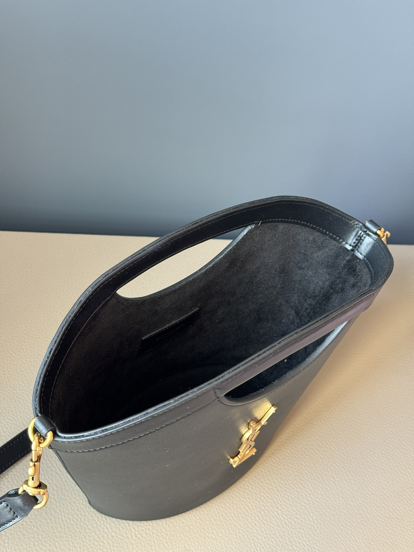 YSL celia mini tote (smooth leather) 29x19.5x10cm