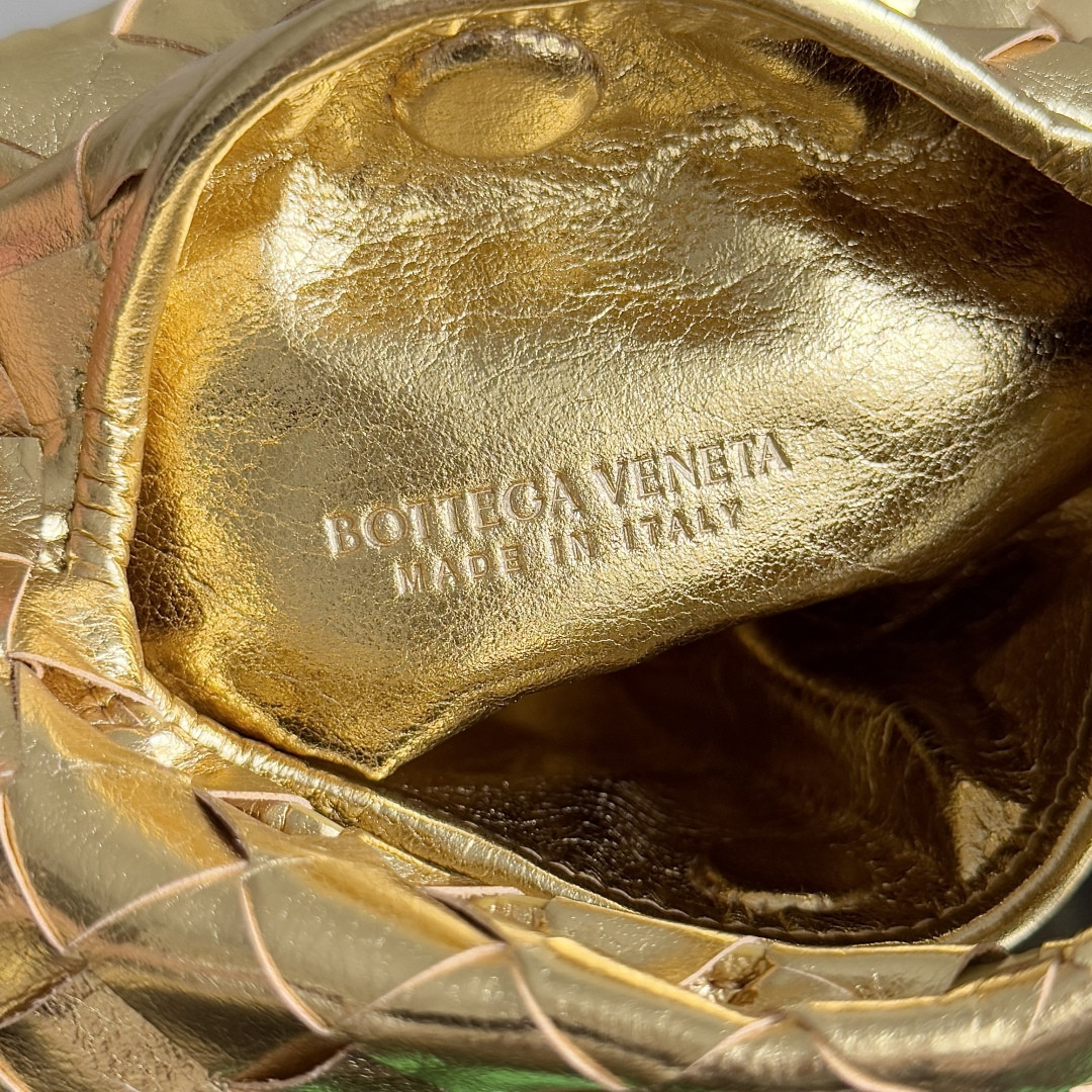 Bottega Veneta Mini Hop 25.5x14.5x11cm