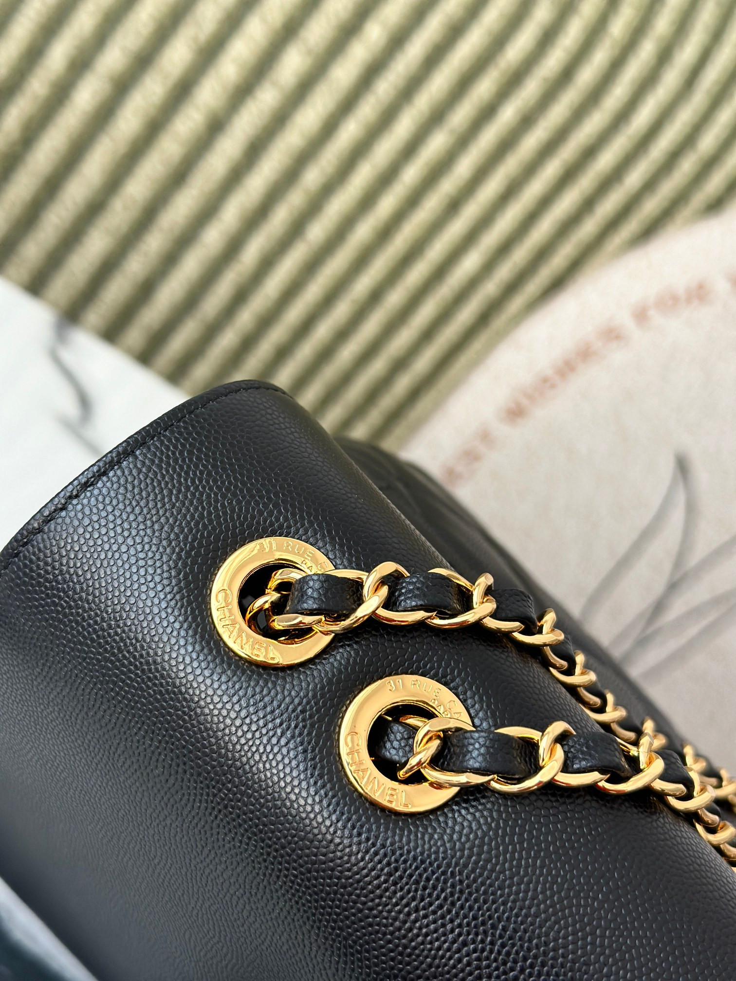 Chanel shoulder chain bag 33x11x23cm