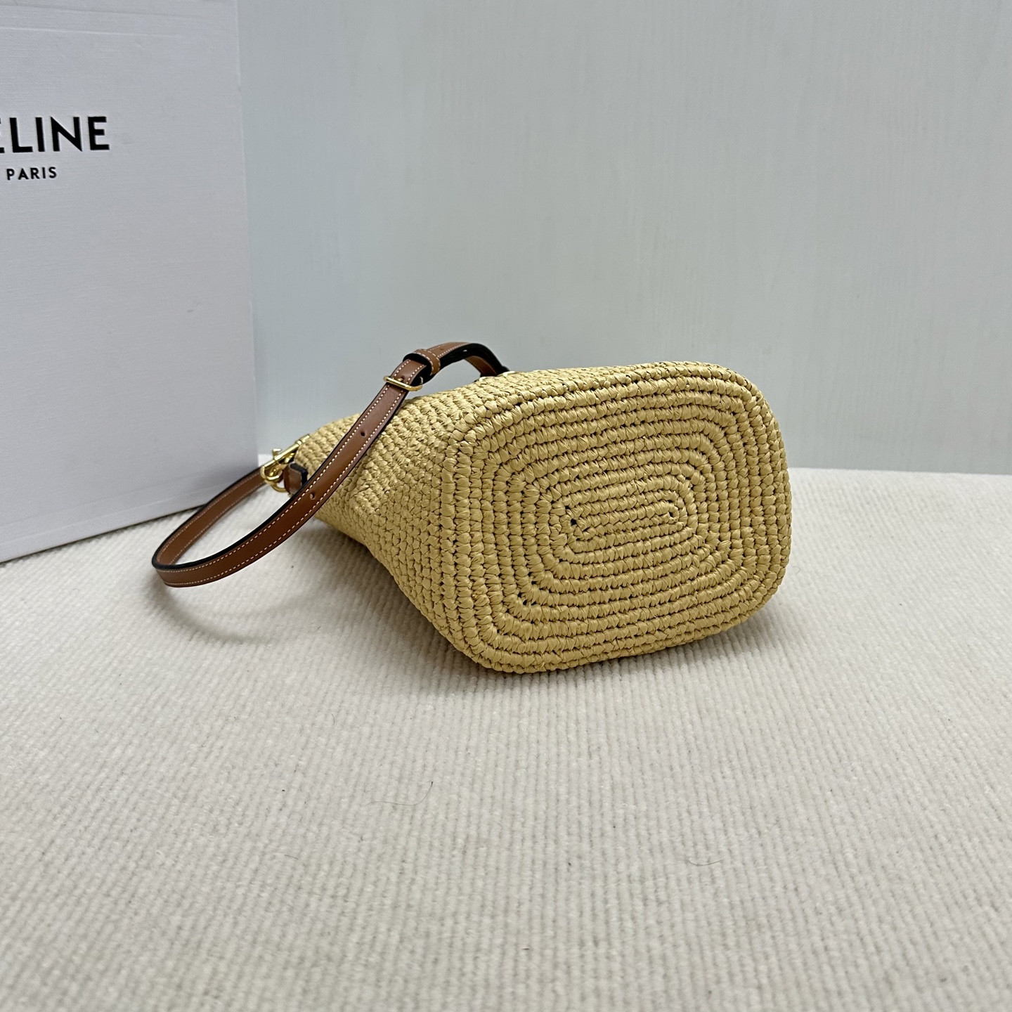 Celine MINI BUCKET LOUISE IN RAFFIA 13.5x16x10cm