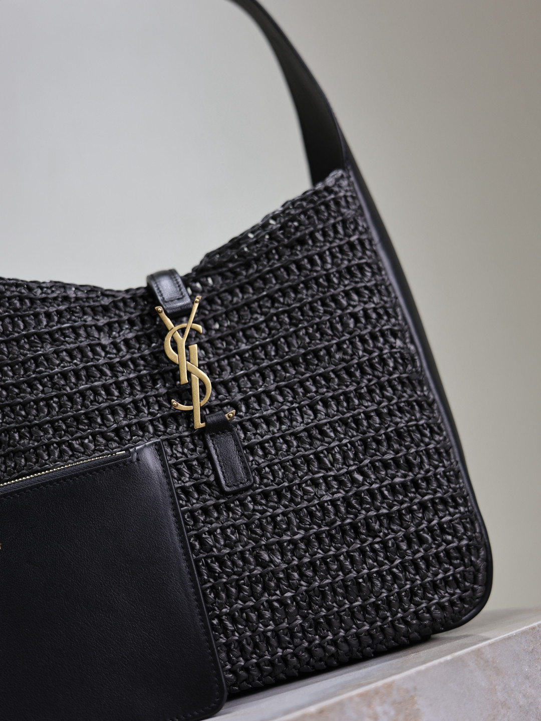 YSL LE 5 À 7 Soft Small (Raffia/Leather) 22x22x7-9cm