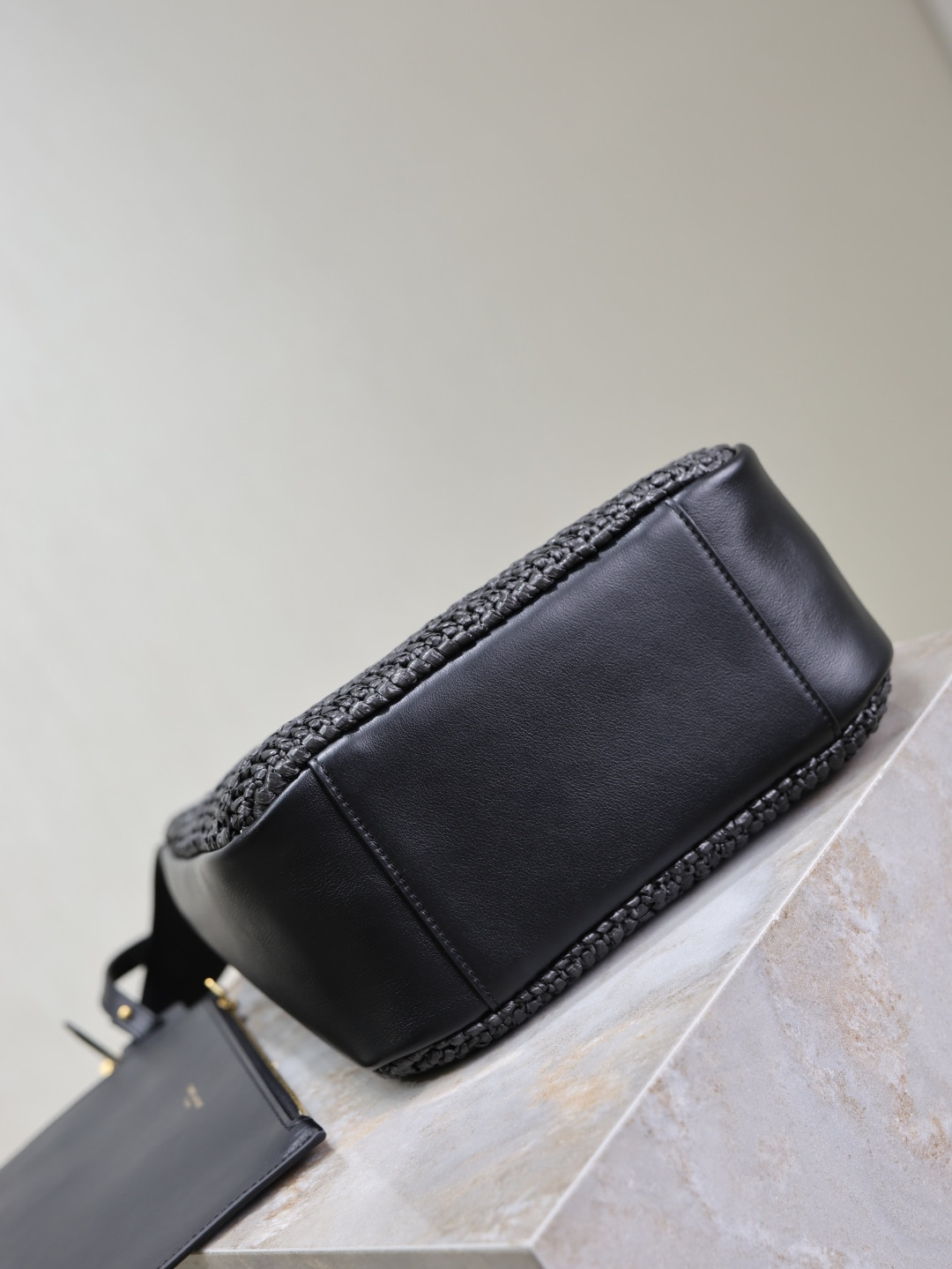 YSL LE 5 À 7 Soft Small (Raffia/Leather) 22x22x7-9cm