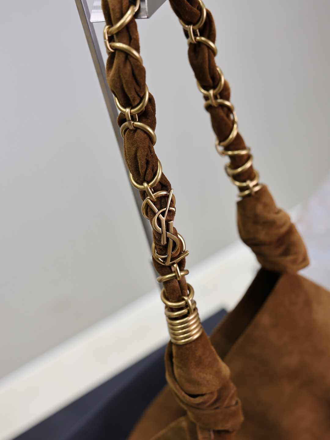 YSL Amalia (suede) 42x50x1cm