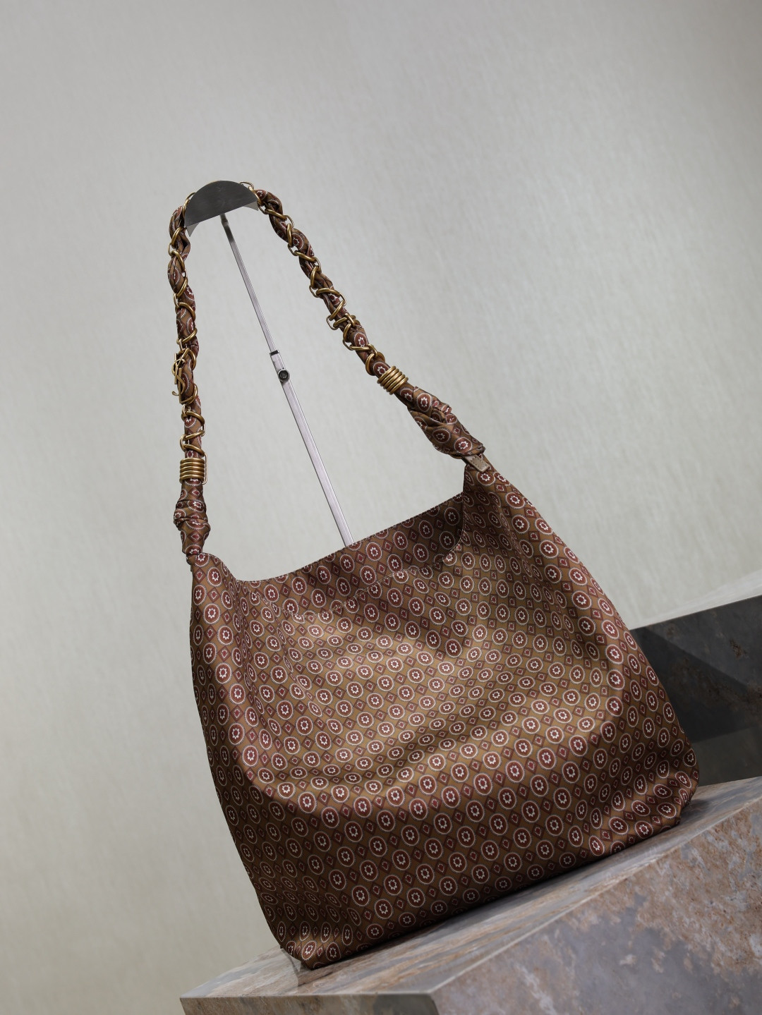 YSL Amalia (Jacquard) 42x50x1cm