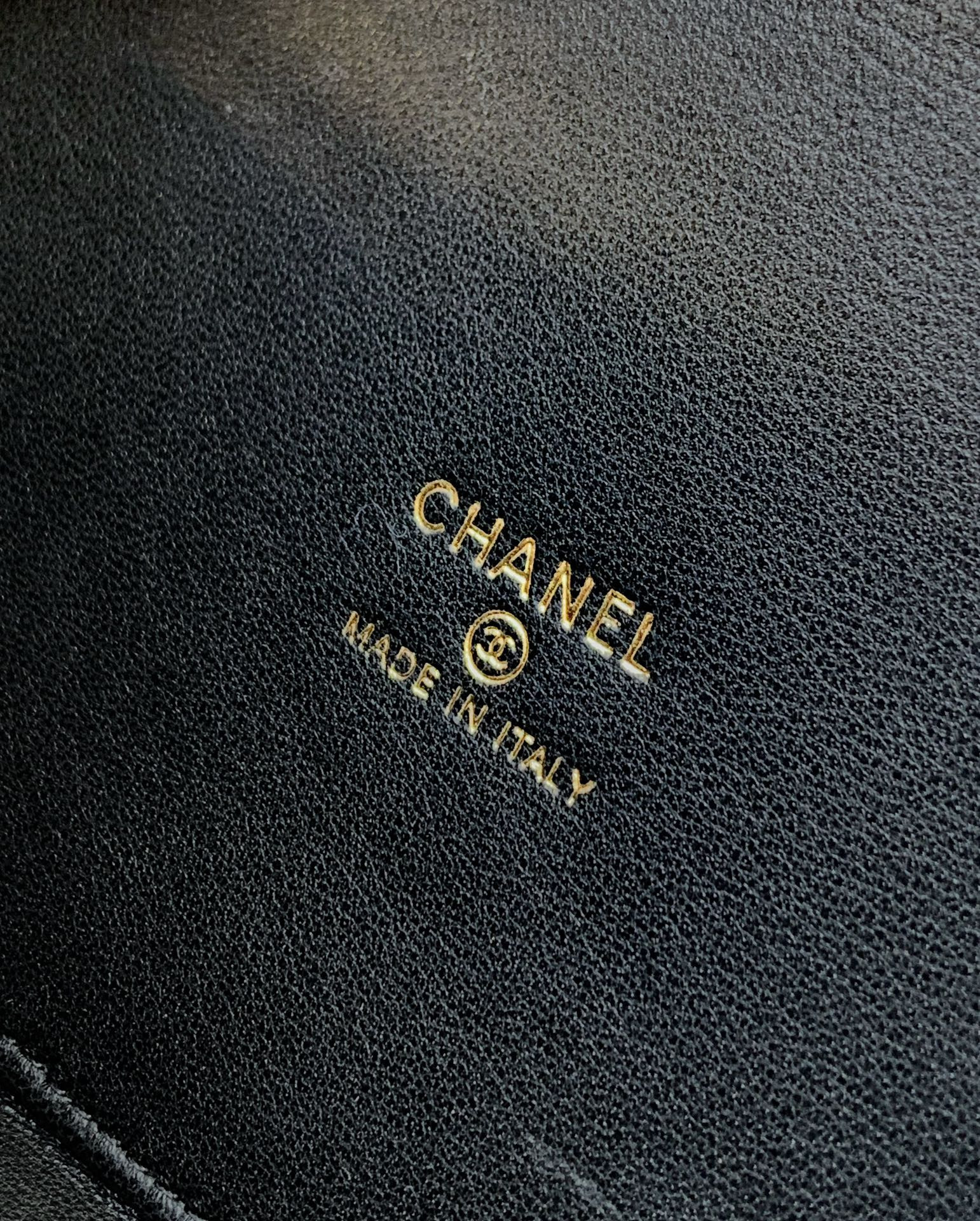 Chanel Bowling Bag 18.5x13x7cm