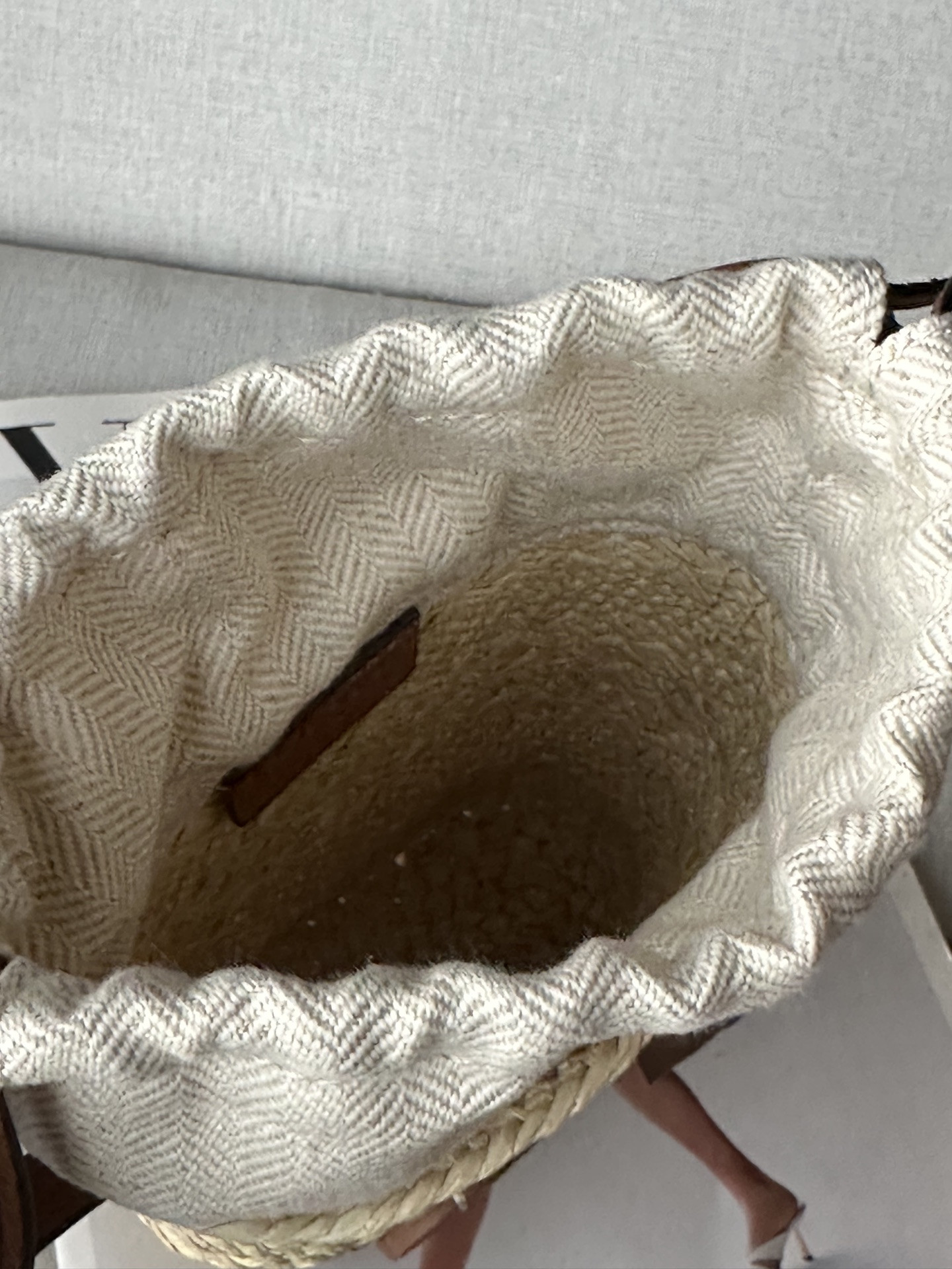 Loewe Square pocket in iraca palm and calfskin 22.5x14x6cm