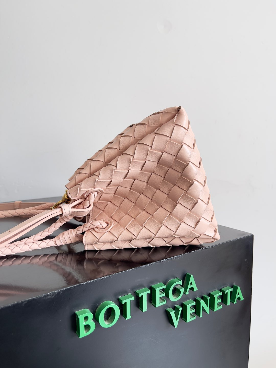 Bottega Veneta Small Parachute 16.5x20x17cm
