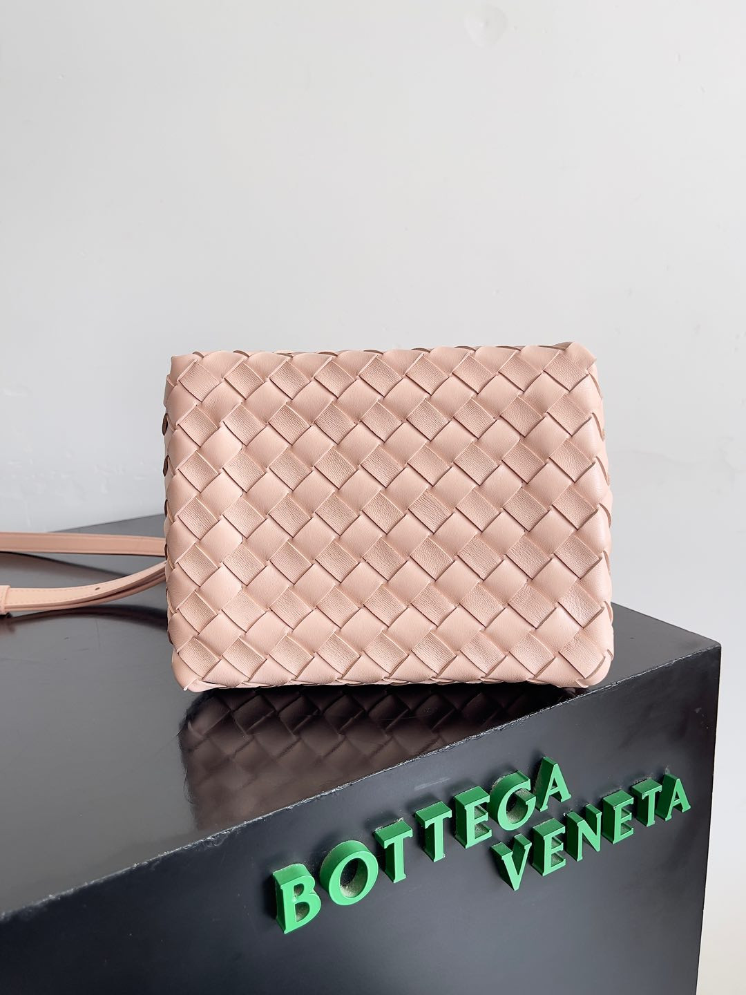 Bottega Veneta Small Parachute 16.5x20x17cm