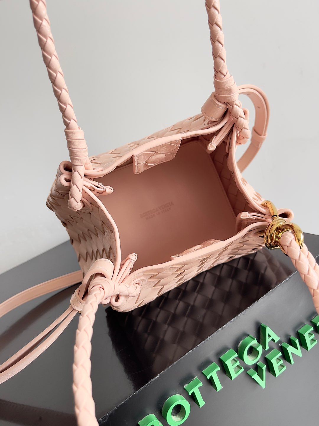 Bottega Veneta Small Parachute 16.5x20x17cm