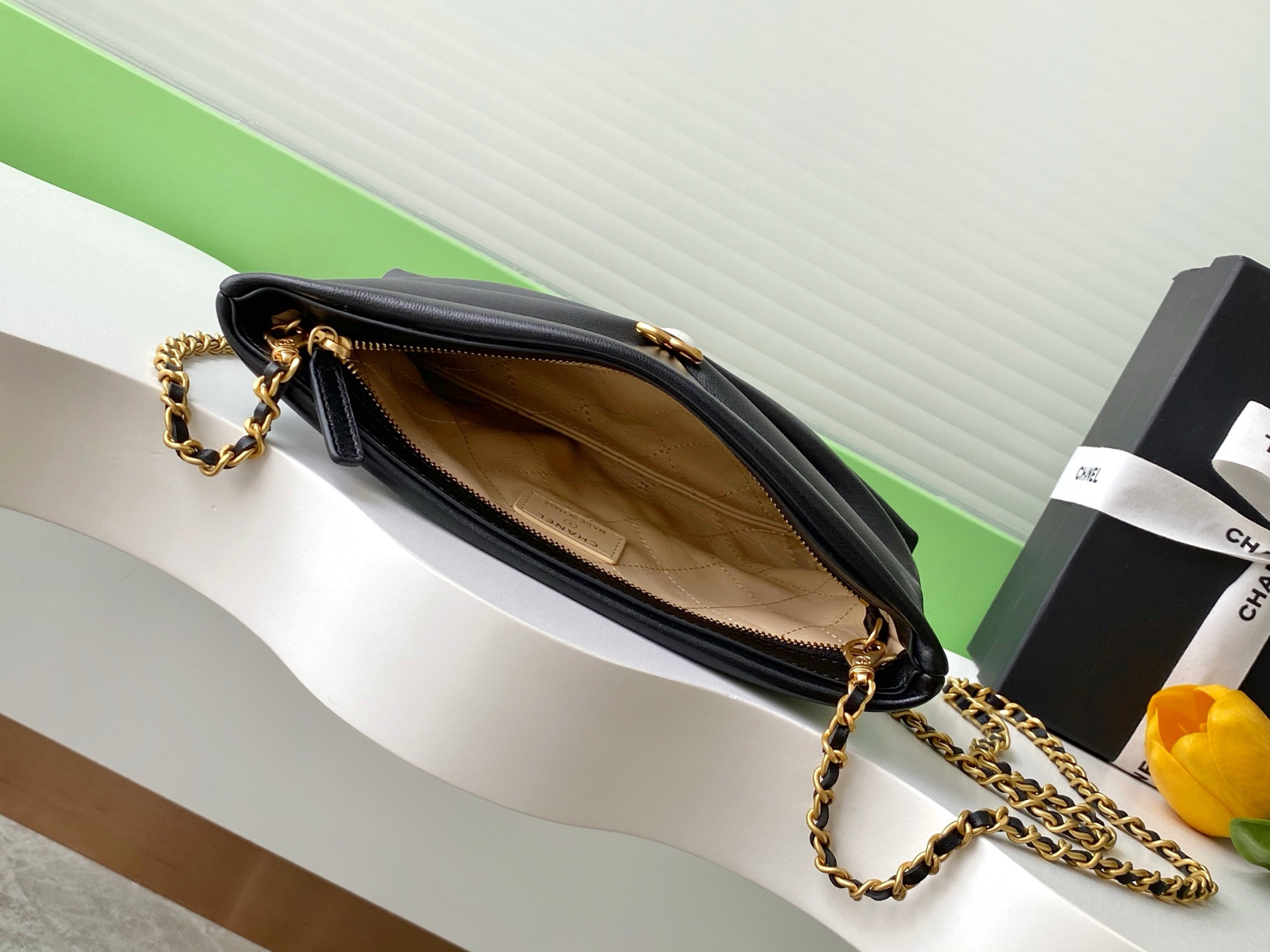 Chanel Clutch with Chain 14x24x5cm