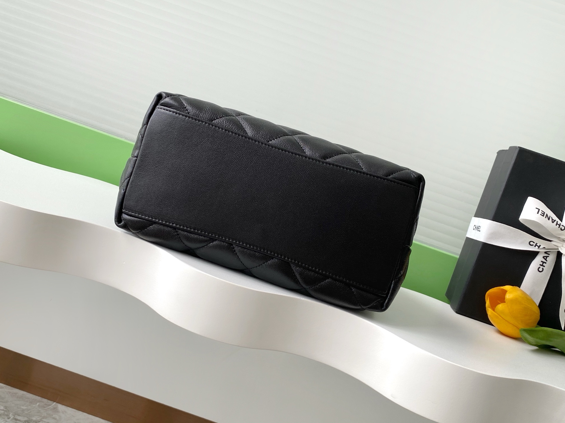 Chanel 25P HOBO Bag 25x20x13cm