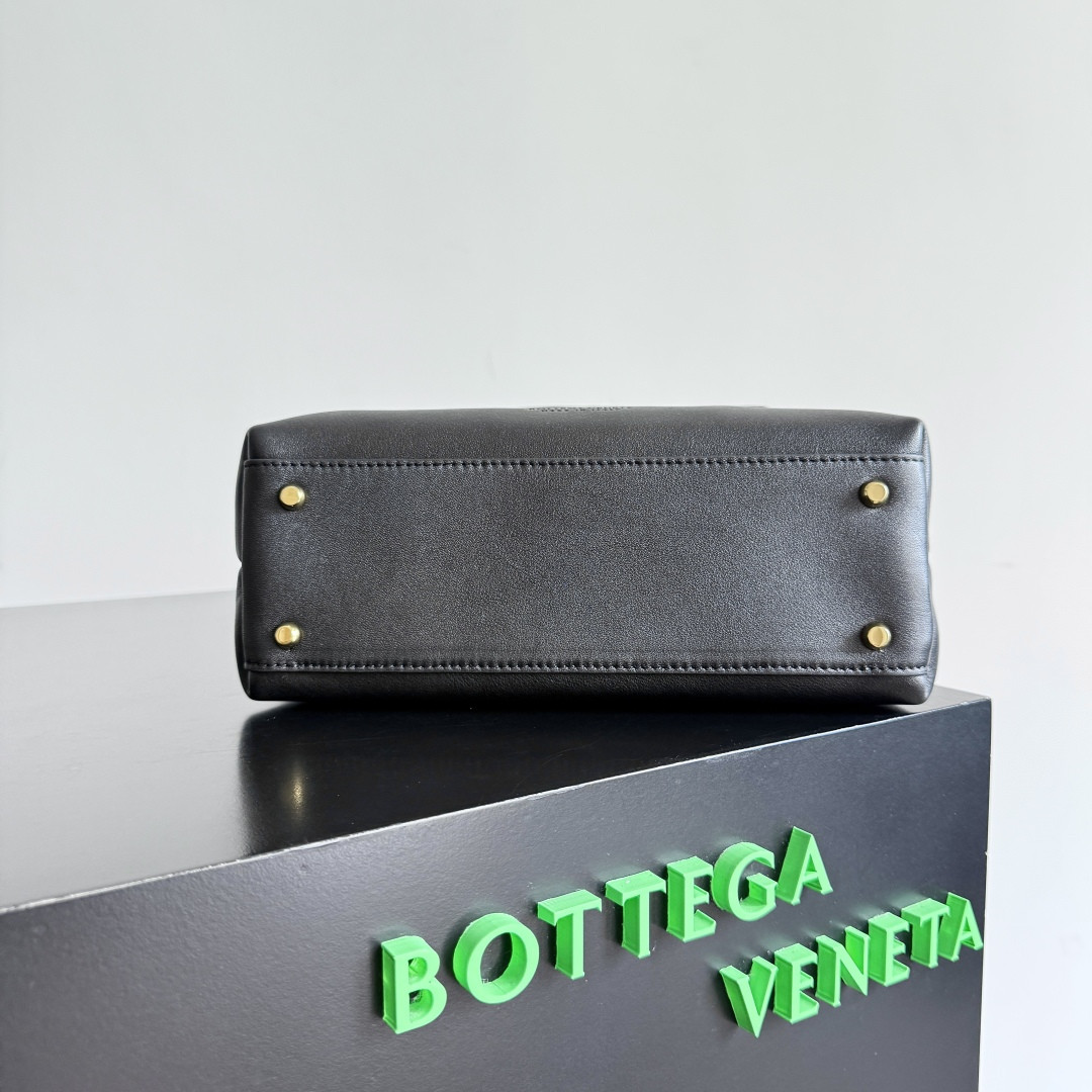 Bottega Veneta Small Ciao Ciao 26x19x10.5cm