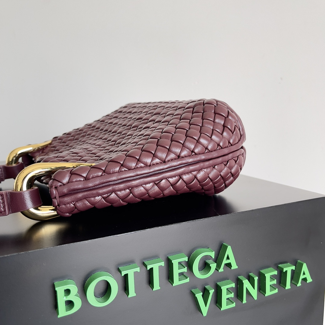 Bottega Veneta Clicker handbags 28x10x24cm