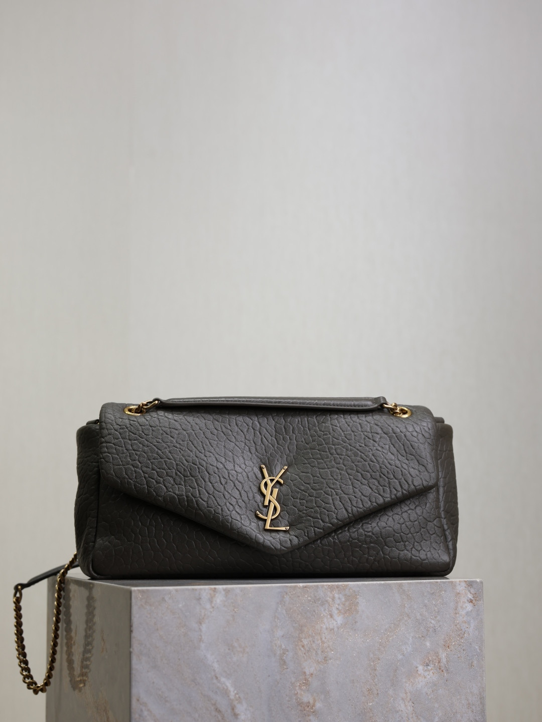 YSL CALYPSO medium in grained lambskin 800916 30x15x7.5cm