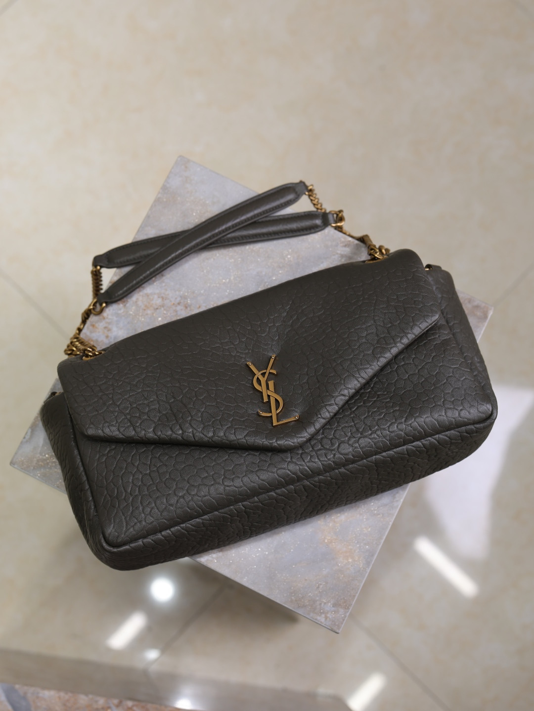 YSL CALYPSO medium in grained lambskin 800916 30x15x7.5cm
